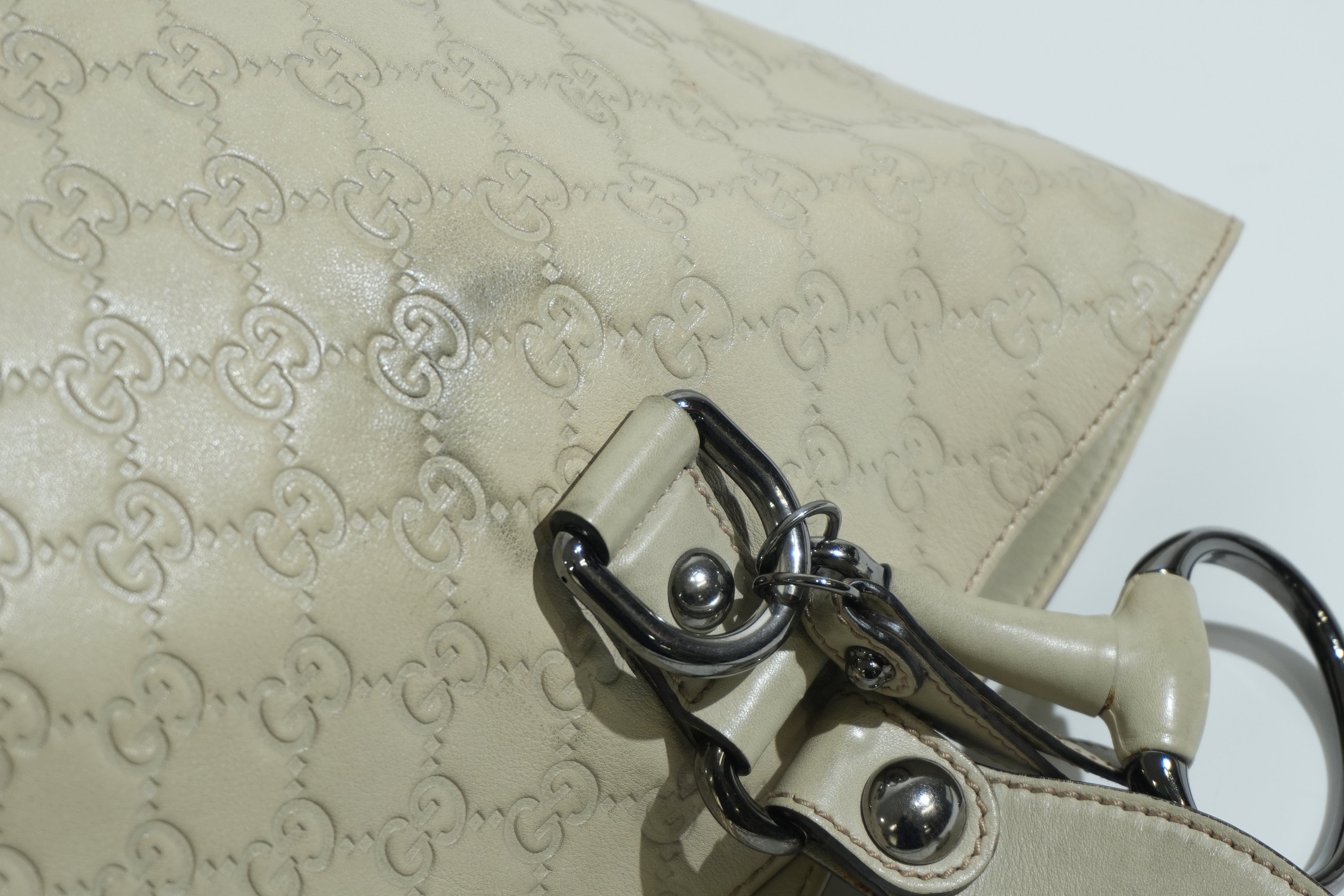 Pre-owned Gucci Guccisima Icon Bit Tote Bag Ivory