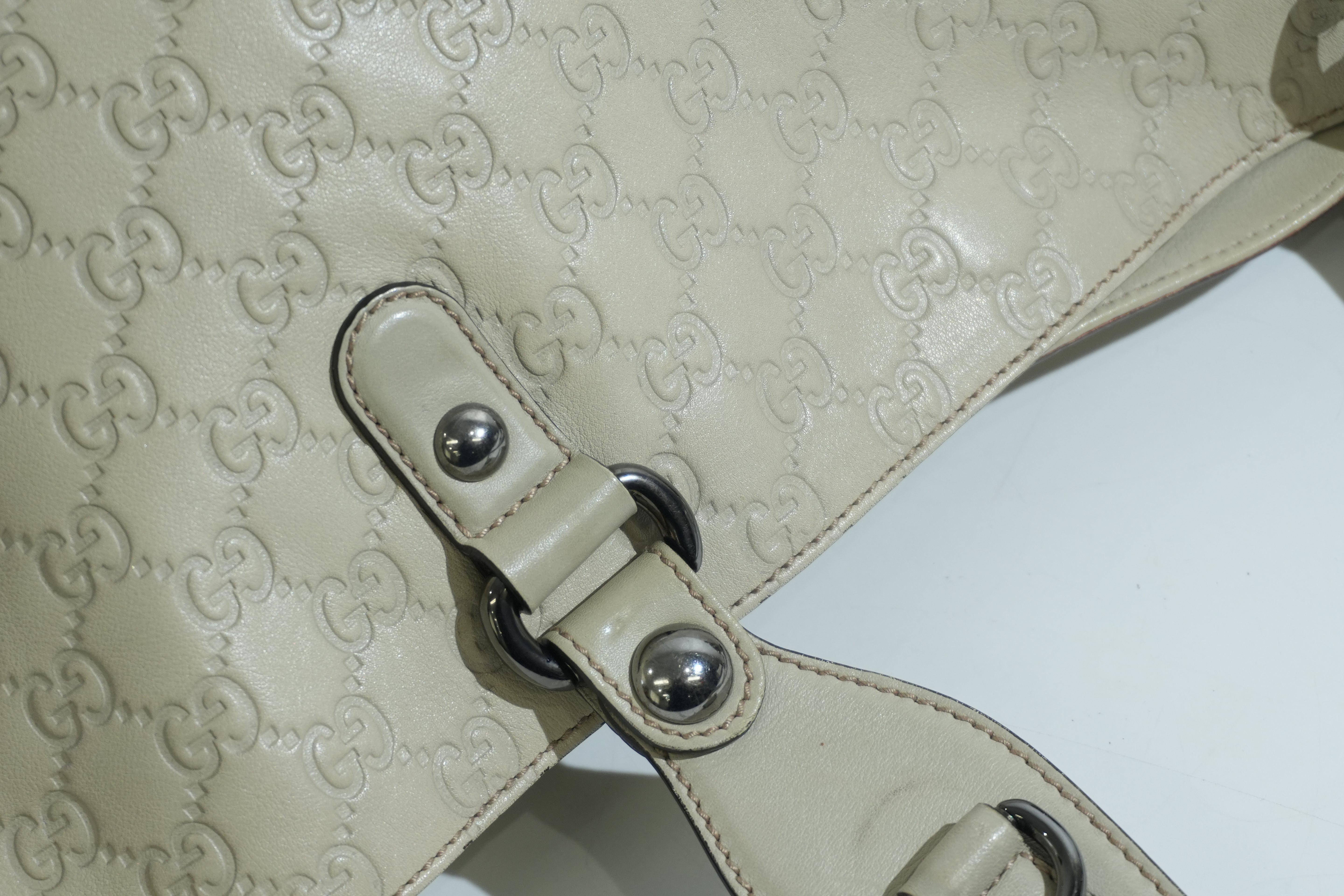 Pre-owned Gucci Guccisima Icon Bit Tote Bag Ivory