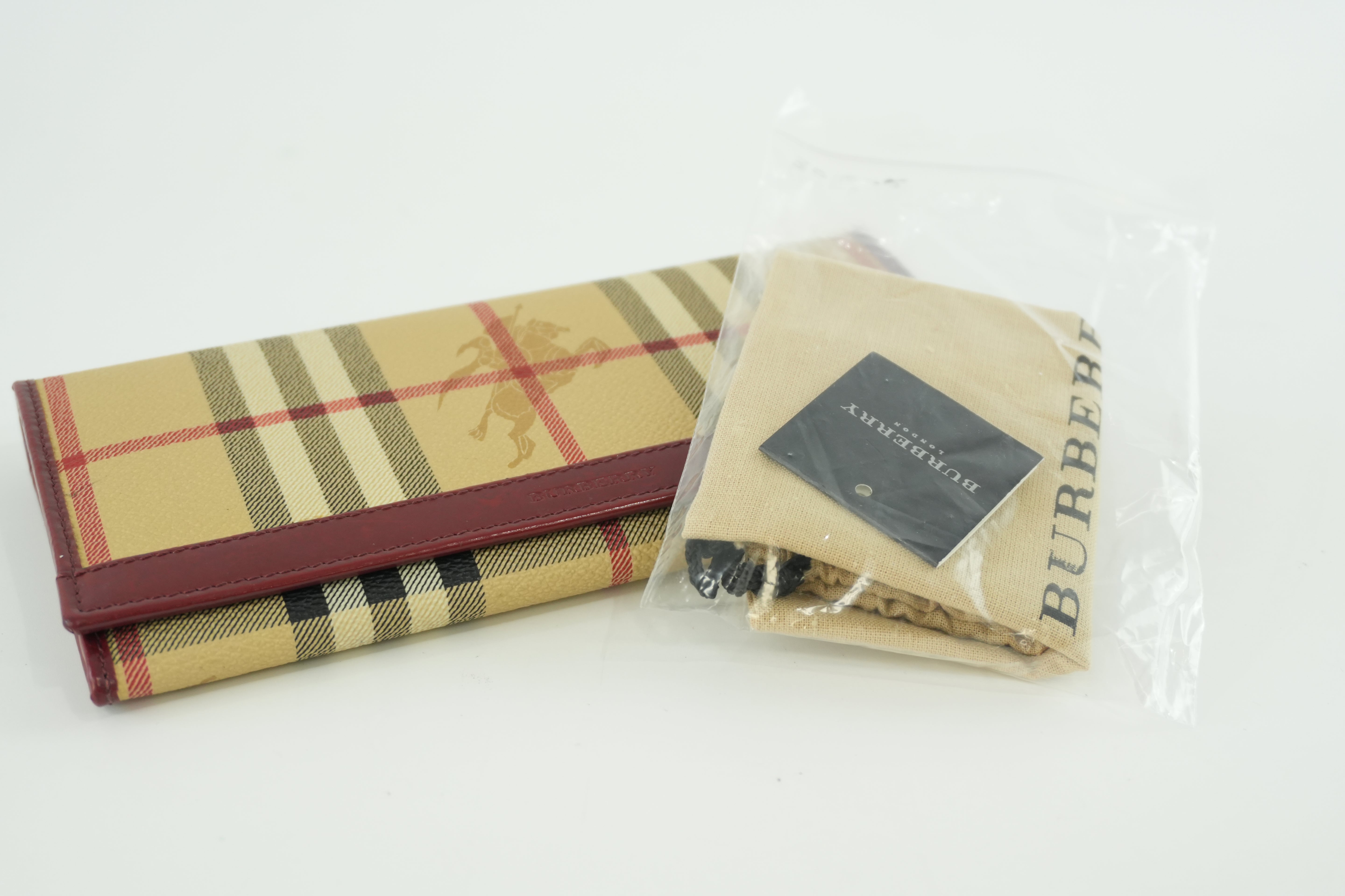 Burberry Wallet Burgundy Used