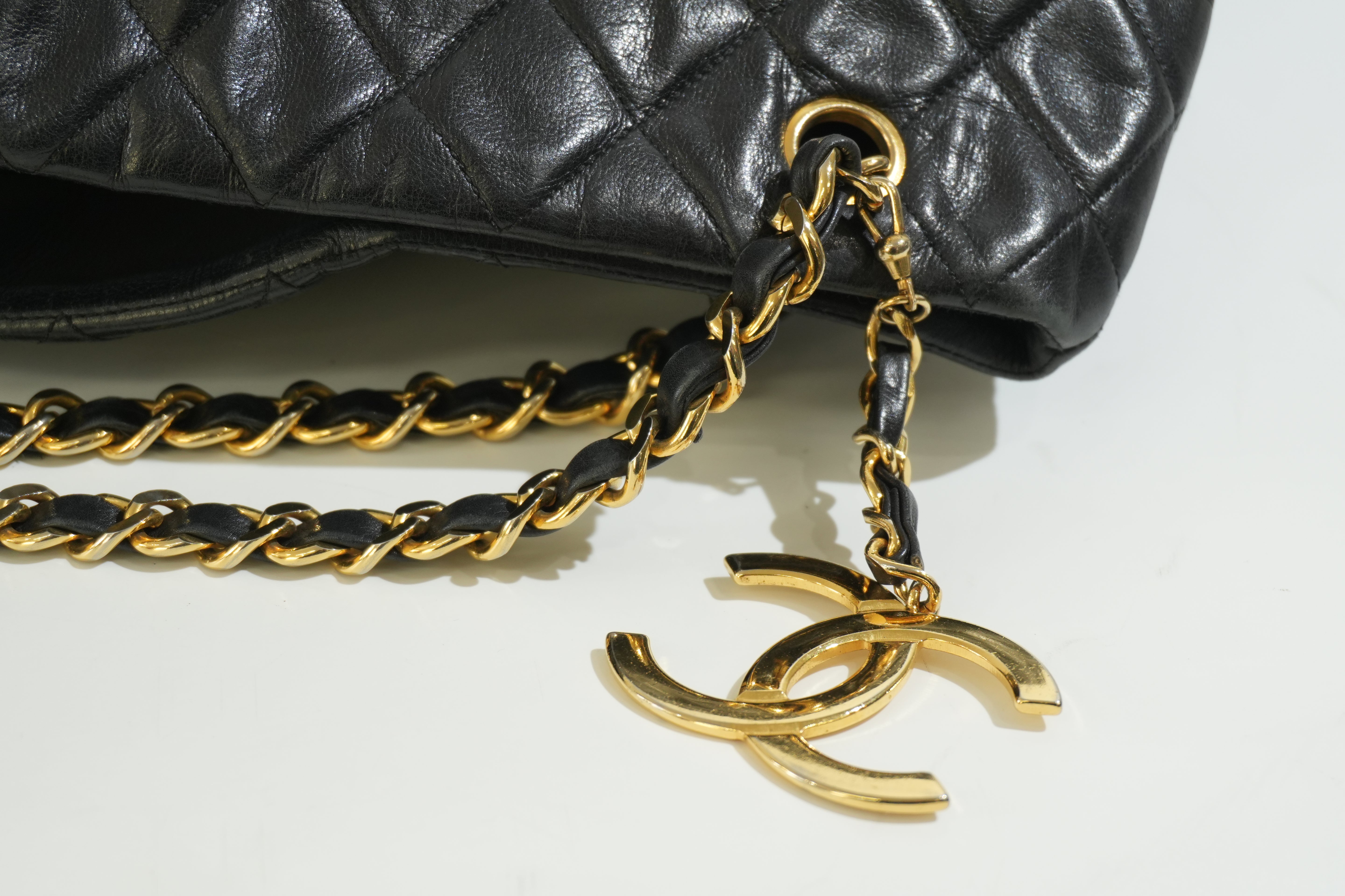 Pre-owned Chanel Lambskin Leather Huge Chain Tote Bag Black