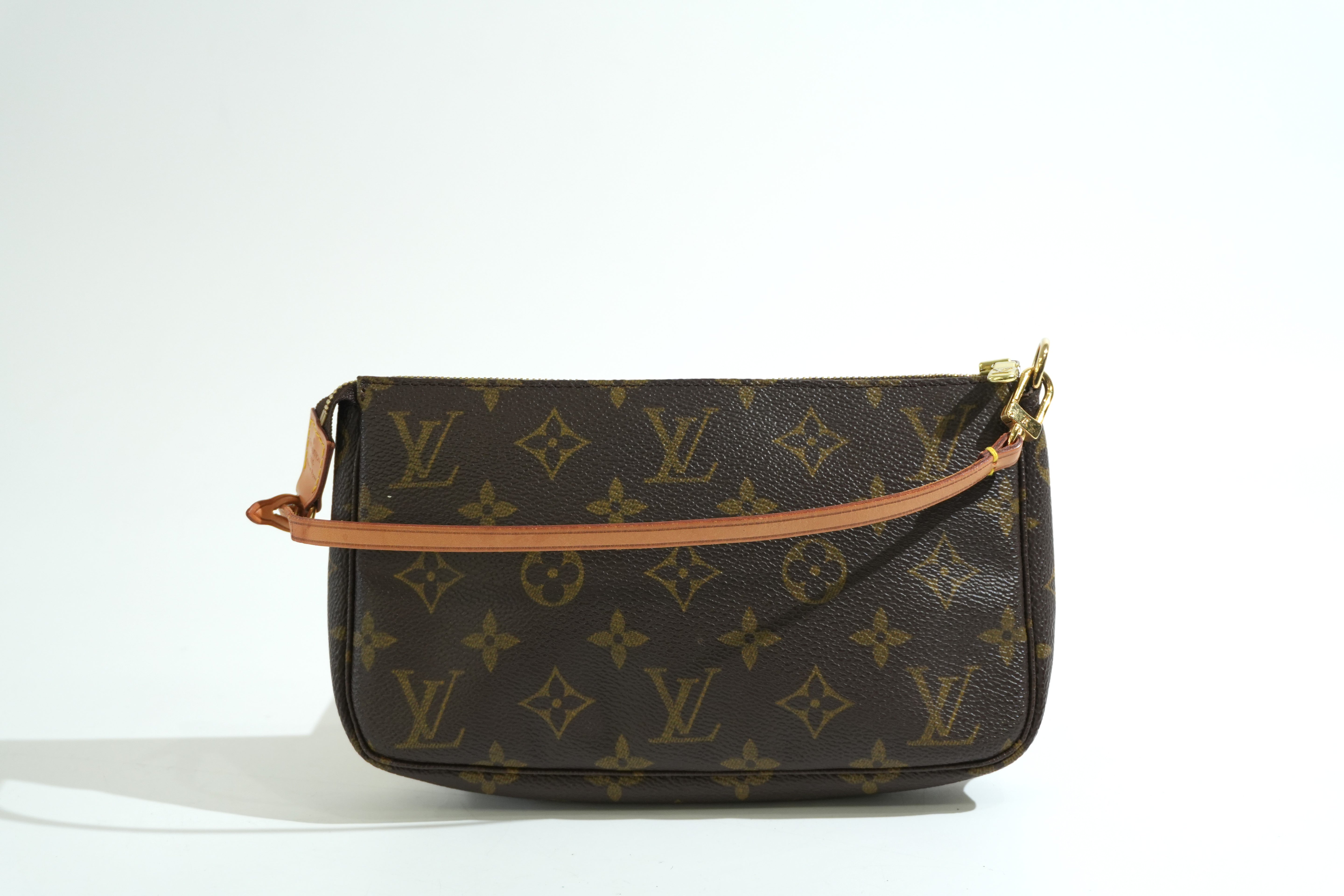 Pre-owned Louis Vuitton Monogram Pochette Accessories Handbag