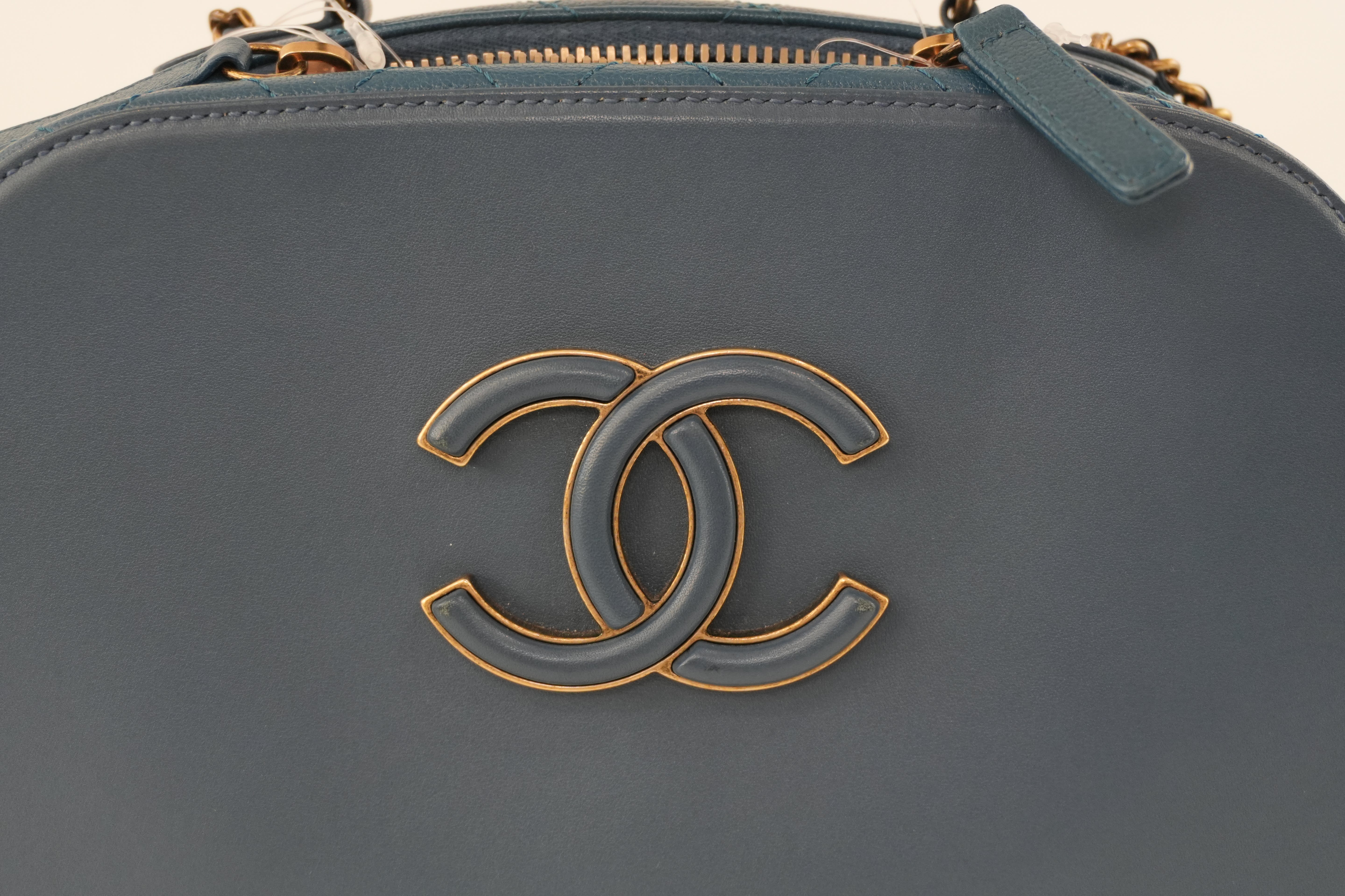 Chanel Curve Vanity Two Way Shoulder Bag Blue Used