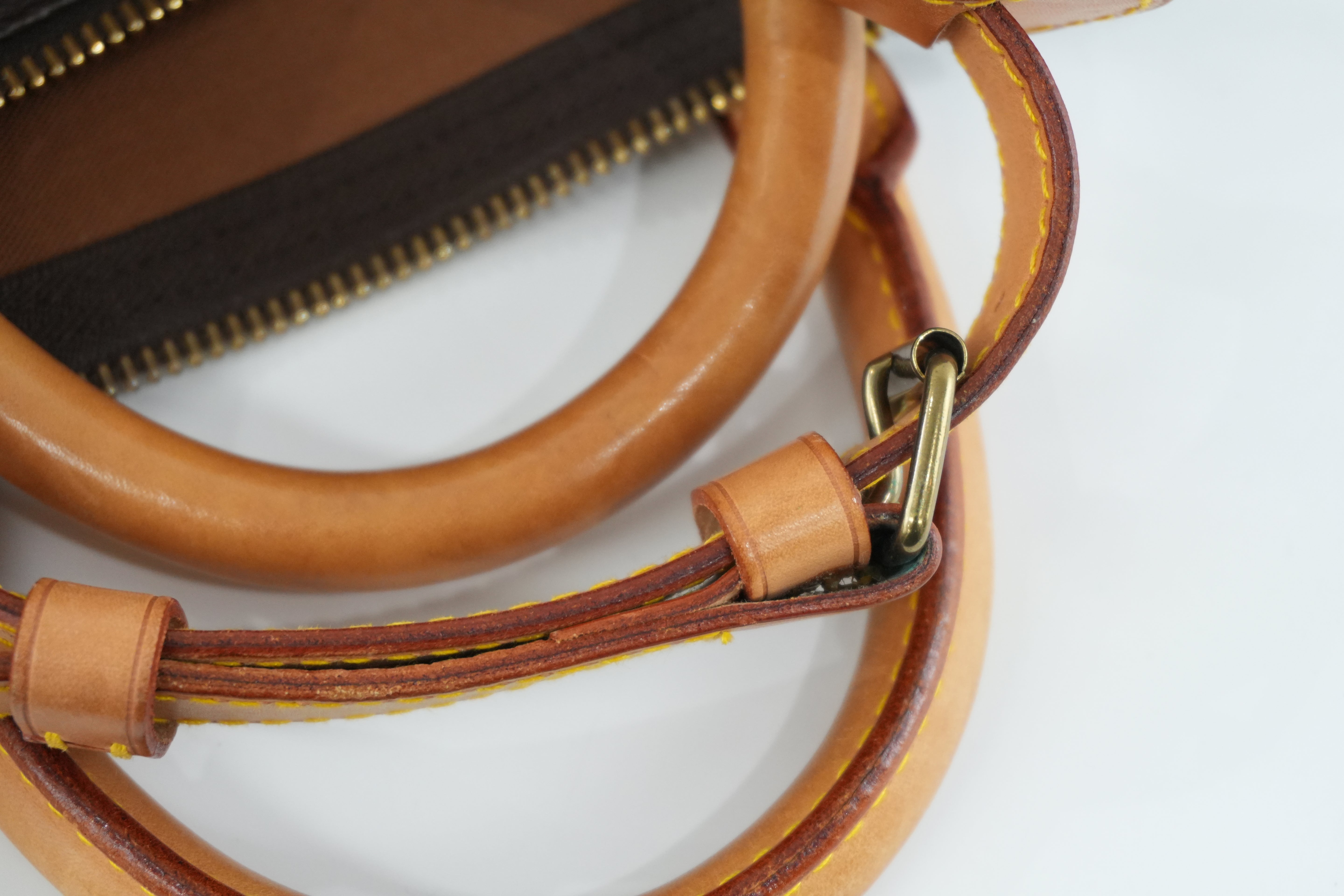 Pre-owned Louis Vuitton Monogram Keepall 50 Bandouliere