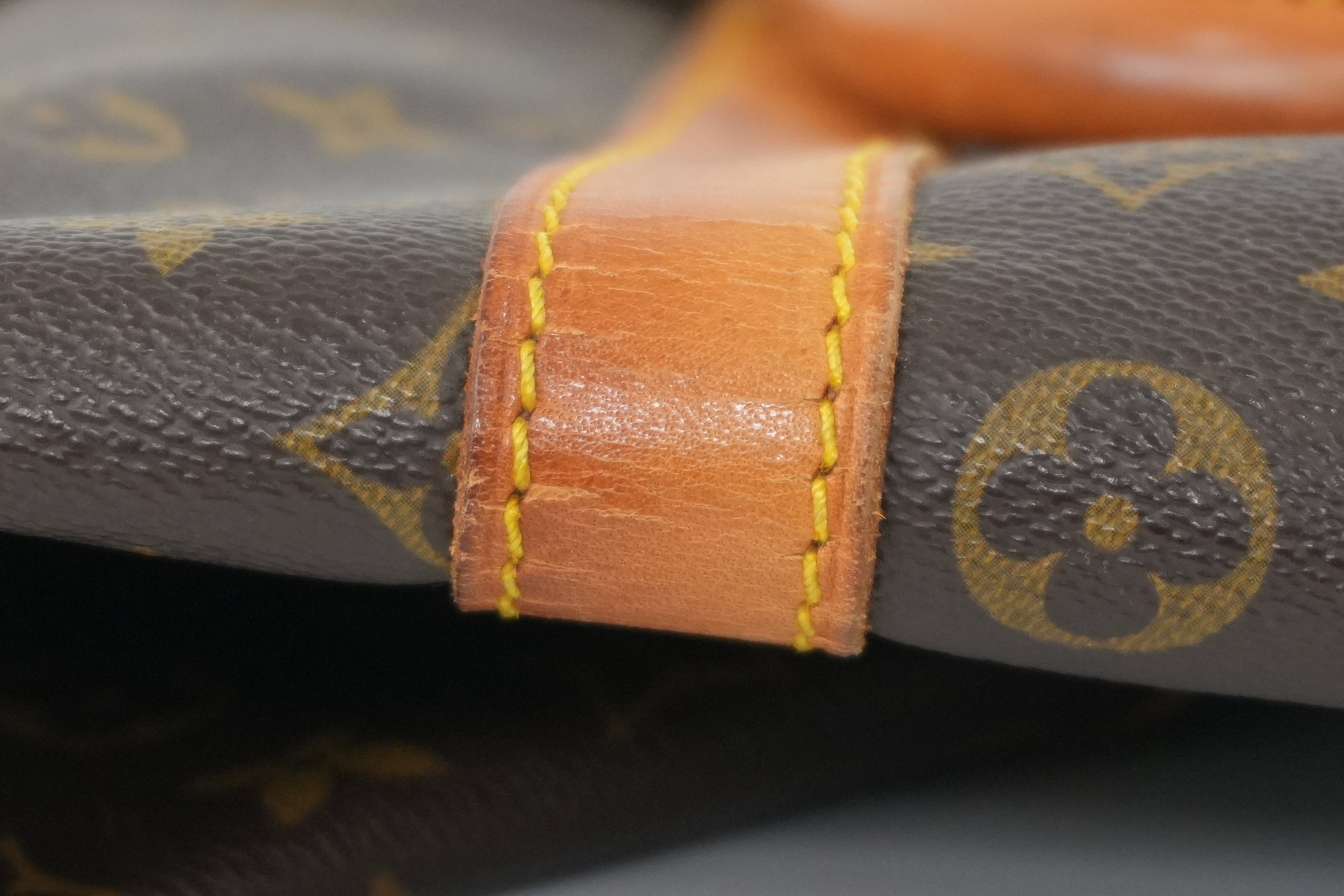 Louis Vuitton Monogram Keepall 55 Bandouliere Used