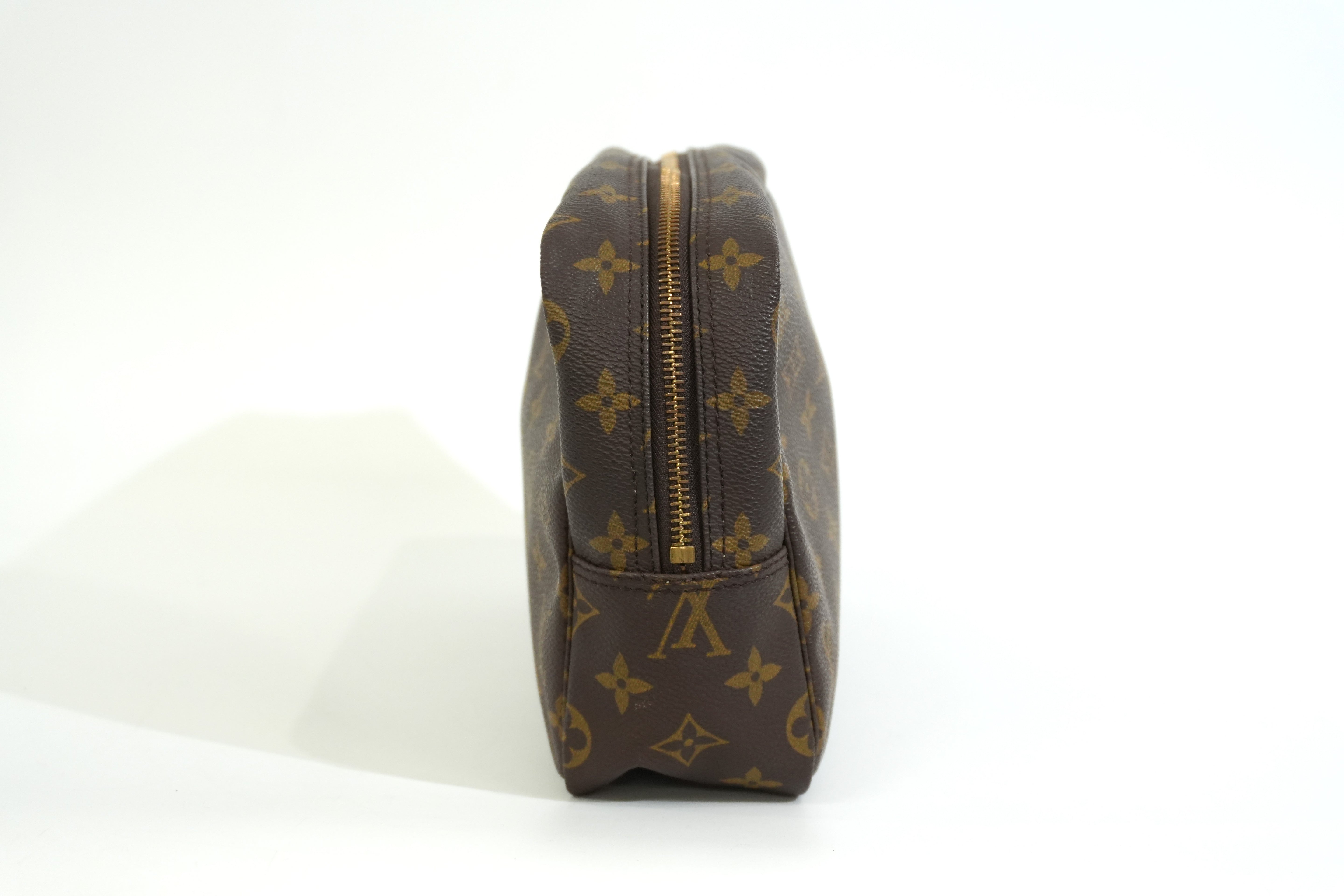 Pre-owned Louis Vuitton Monogram Trousse 28 Pouch