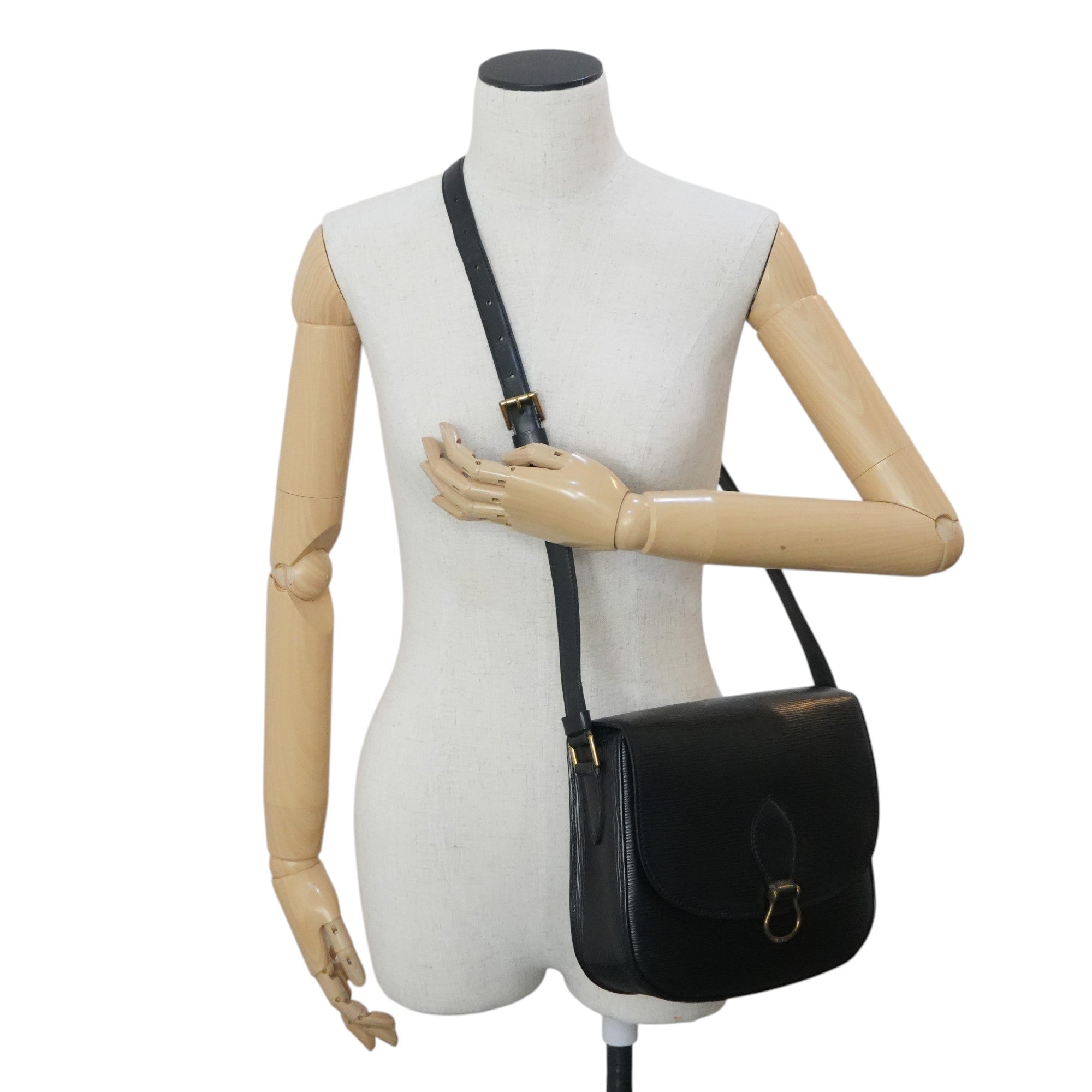 Pre-owned Louis Vuitton Epi Saint Cloud GM Shoulder Bag Black
