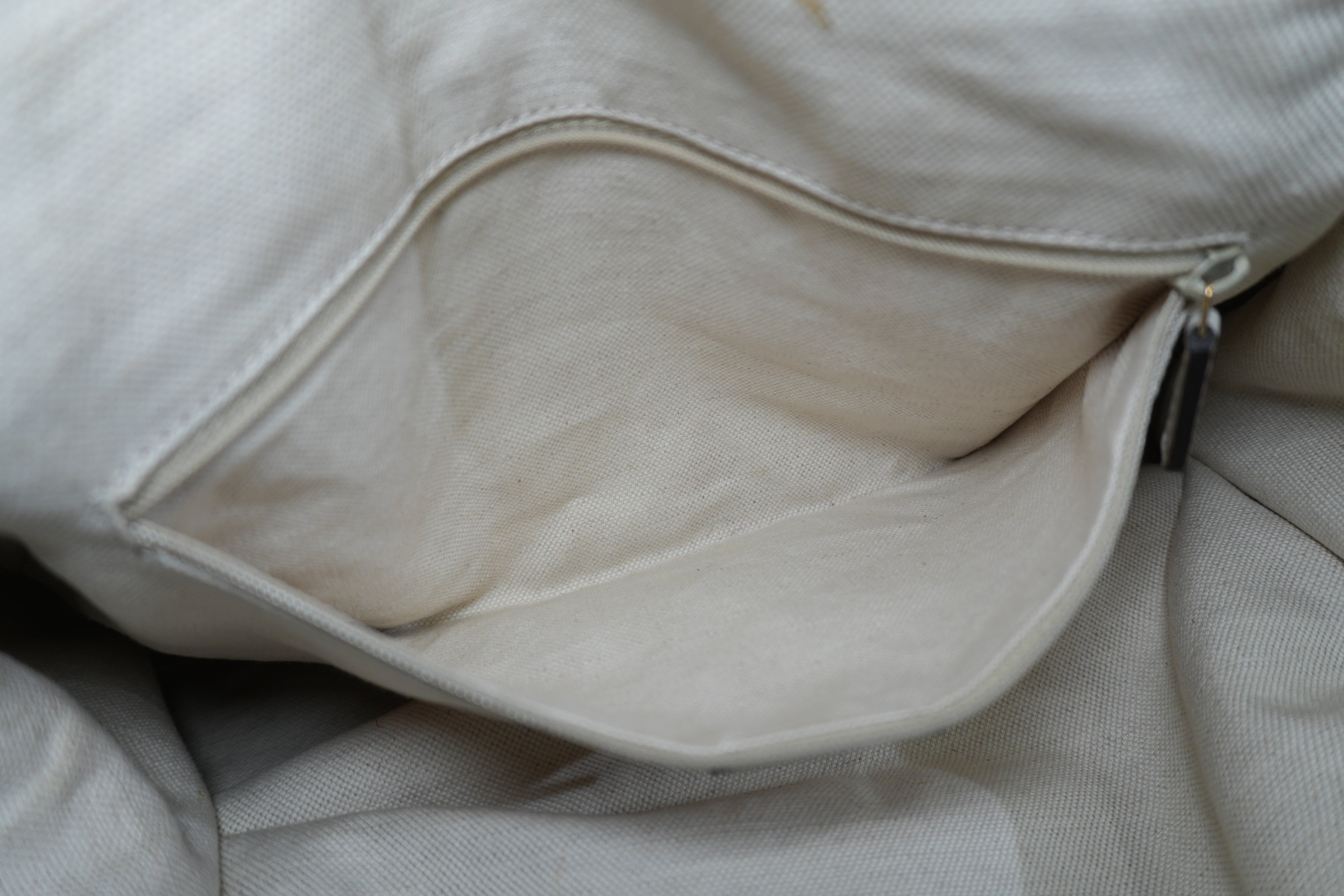 Pre-owned Gucci Two Way Sukey Shoulder Bag Ivory