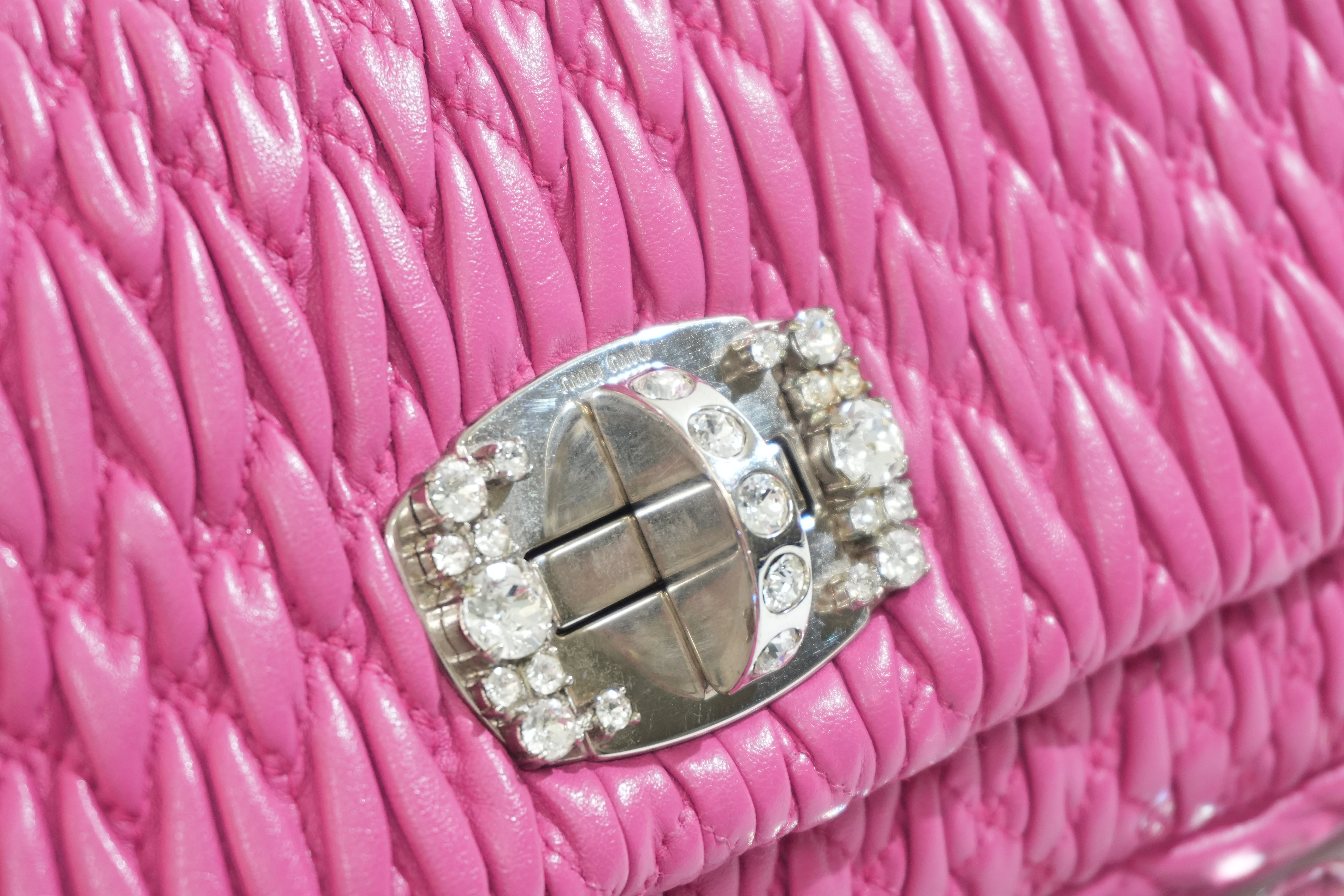 Pre-owned Miu Miu Metelasse Shoulder Bag Pink