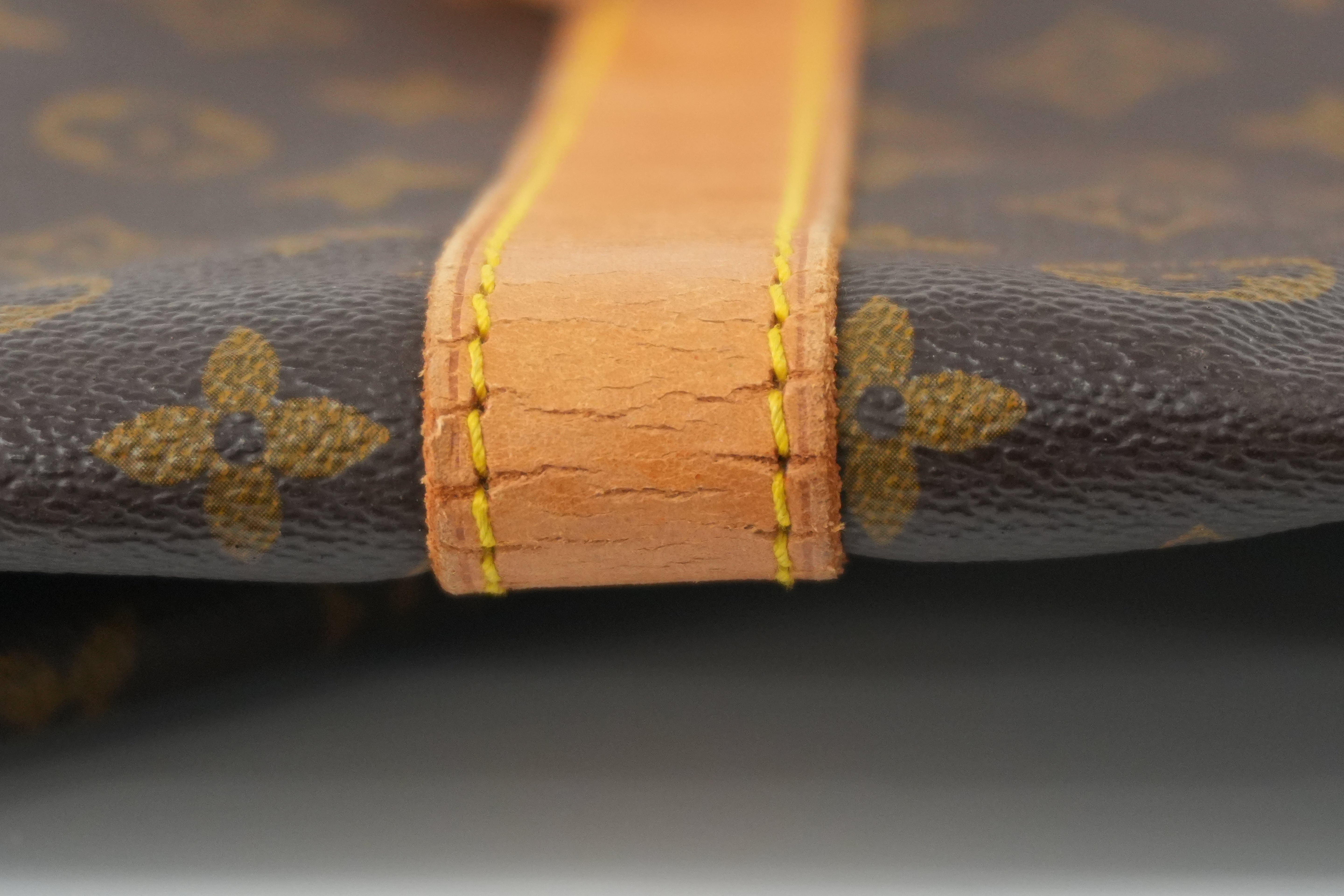 Pre-owned Louis Vuitton Monogram Keepall 60 Bandouliere