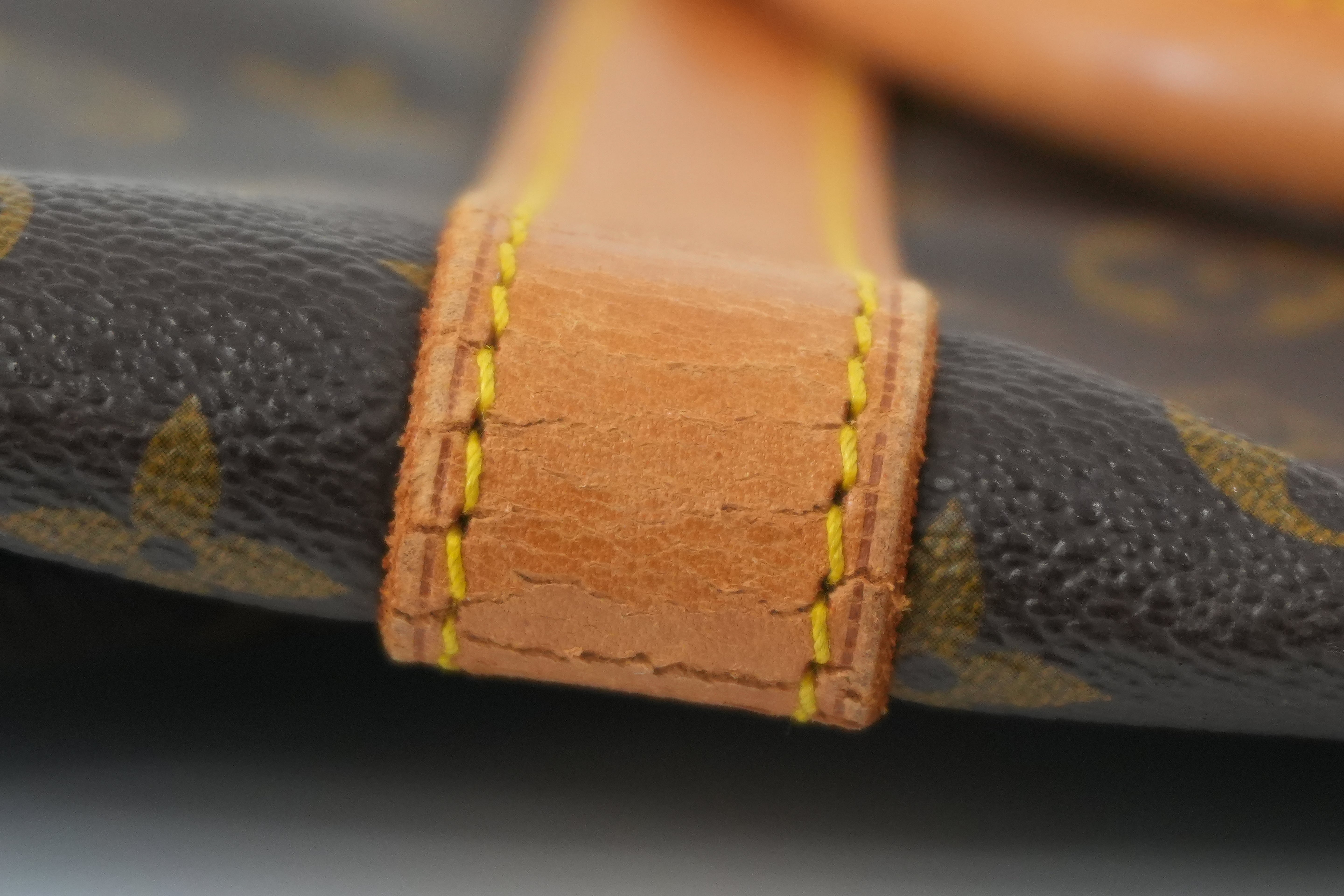 Pre-owned Louis Vuitton Monogram Keepall 60 Bandouliere