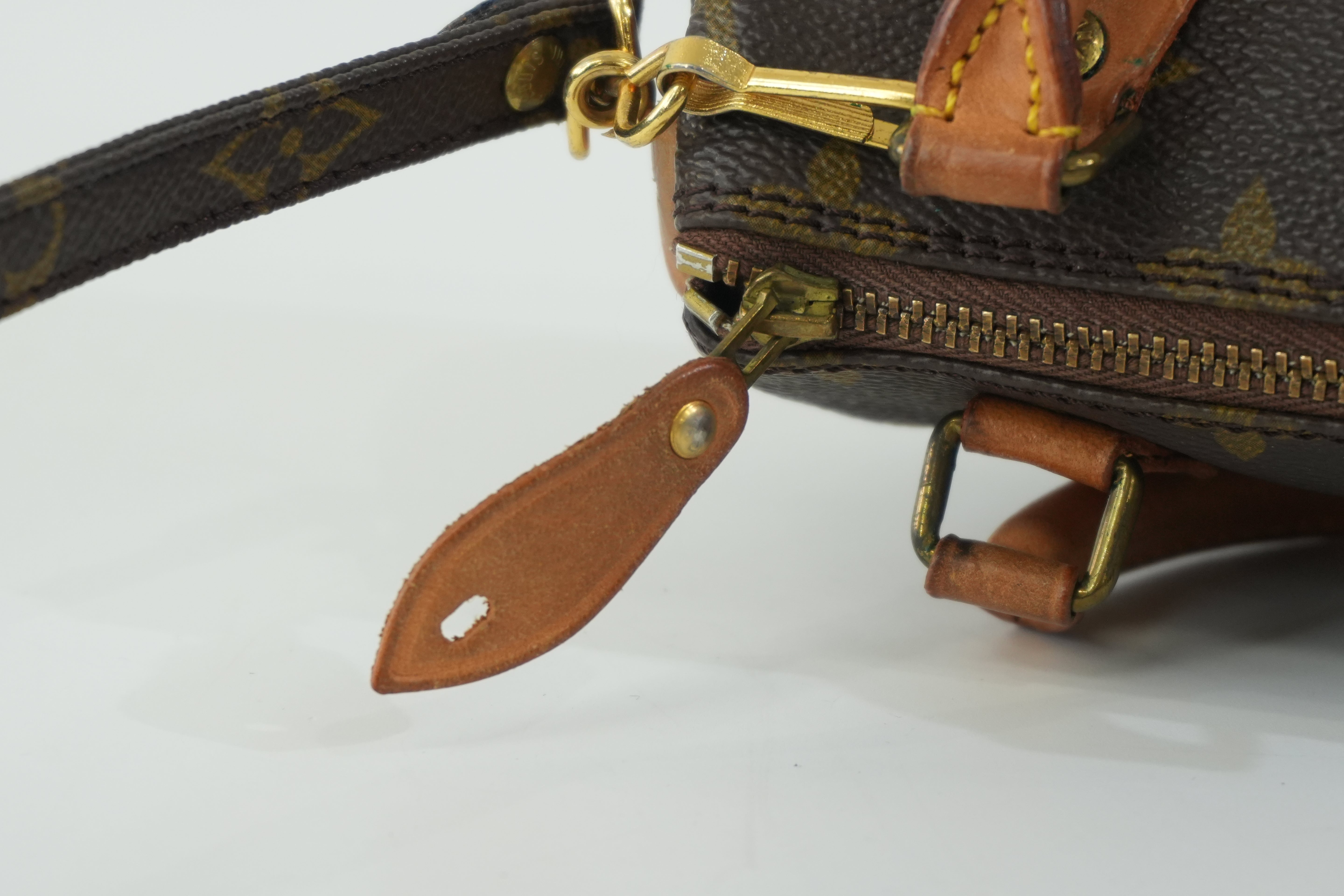 Pre-owned Louis Vuitton Monogram Mini Speedy with Strap