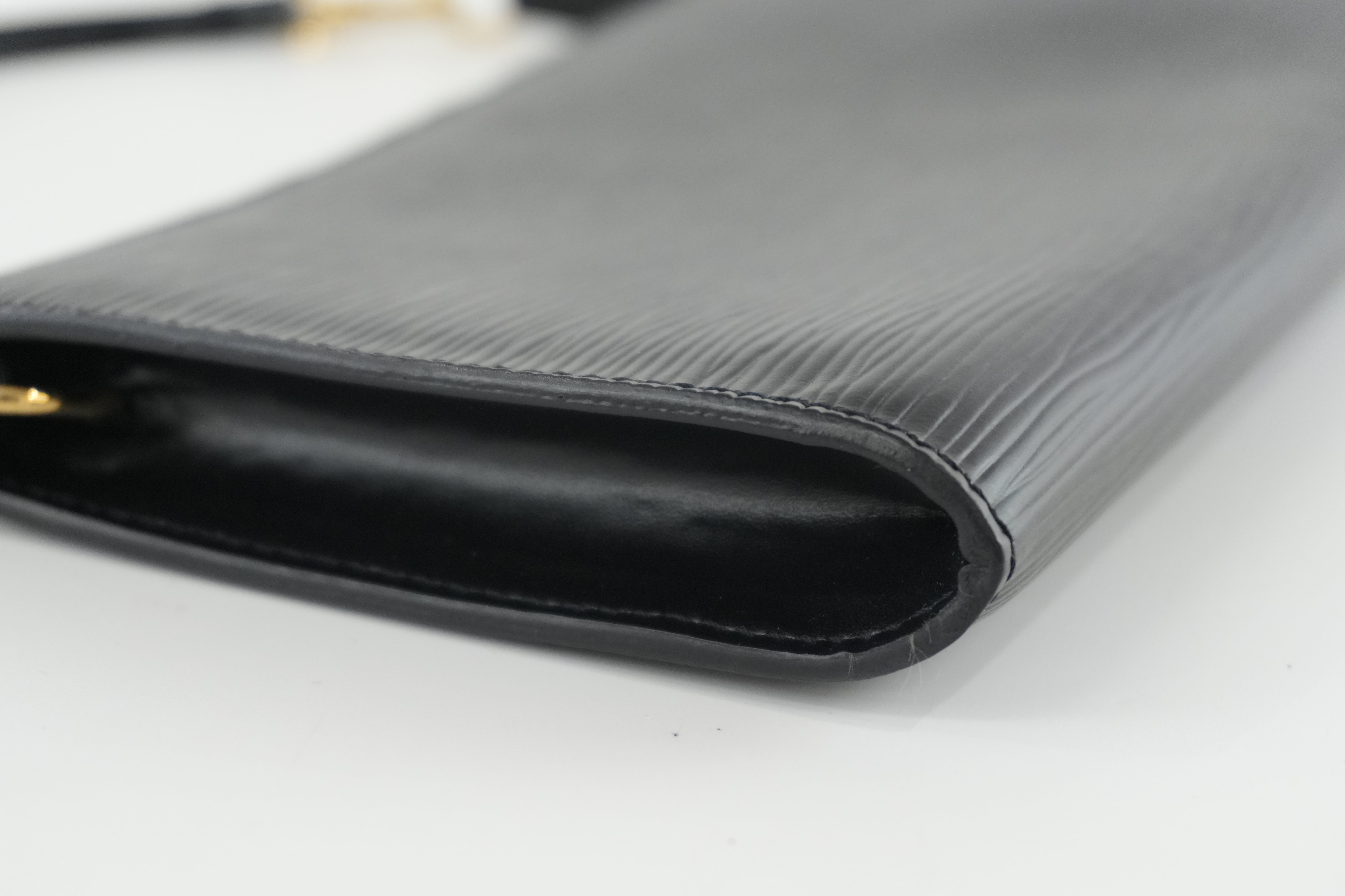 Louis Vuitton Epi Pochette Accessories Black Used