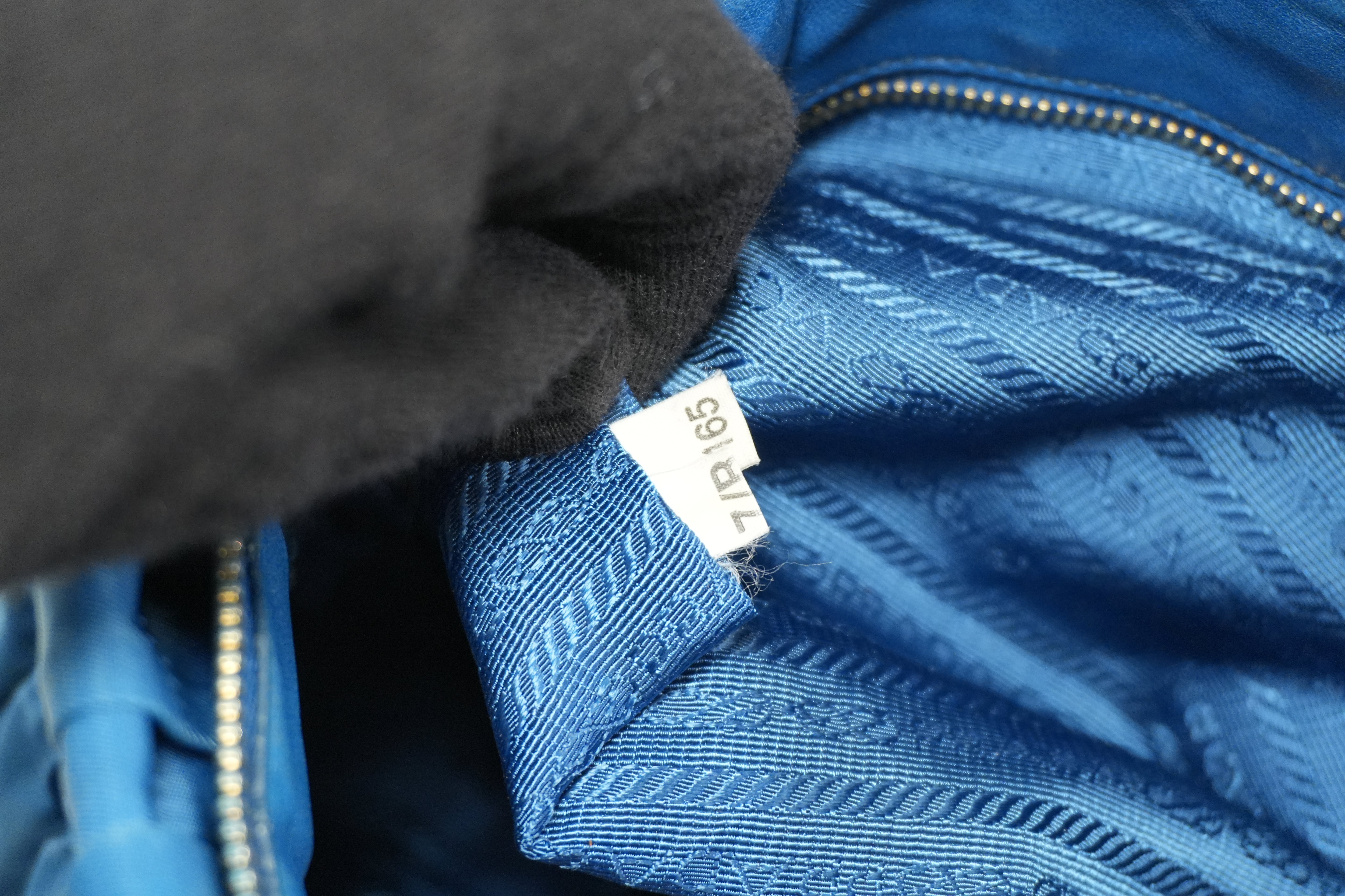 Pre-owned Prada Tessuto Gaufre Shoulder Bag Blue