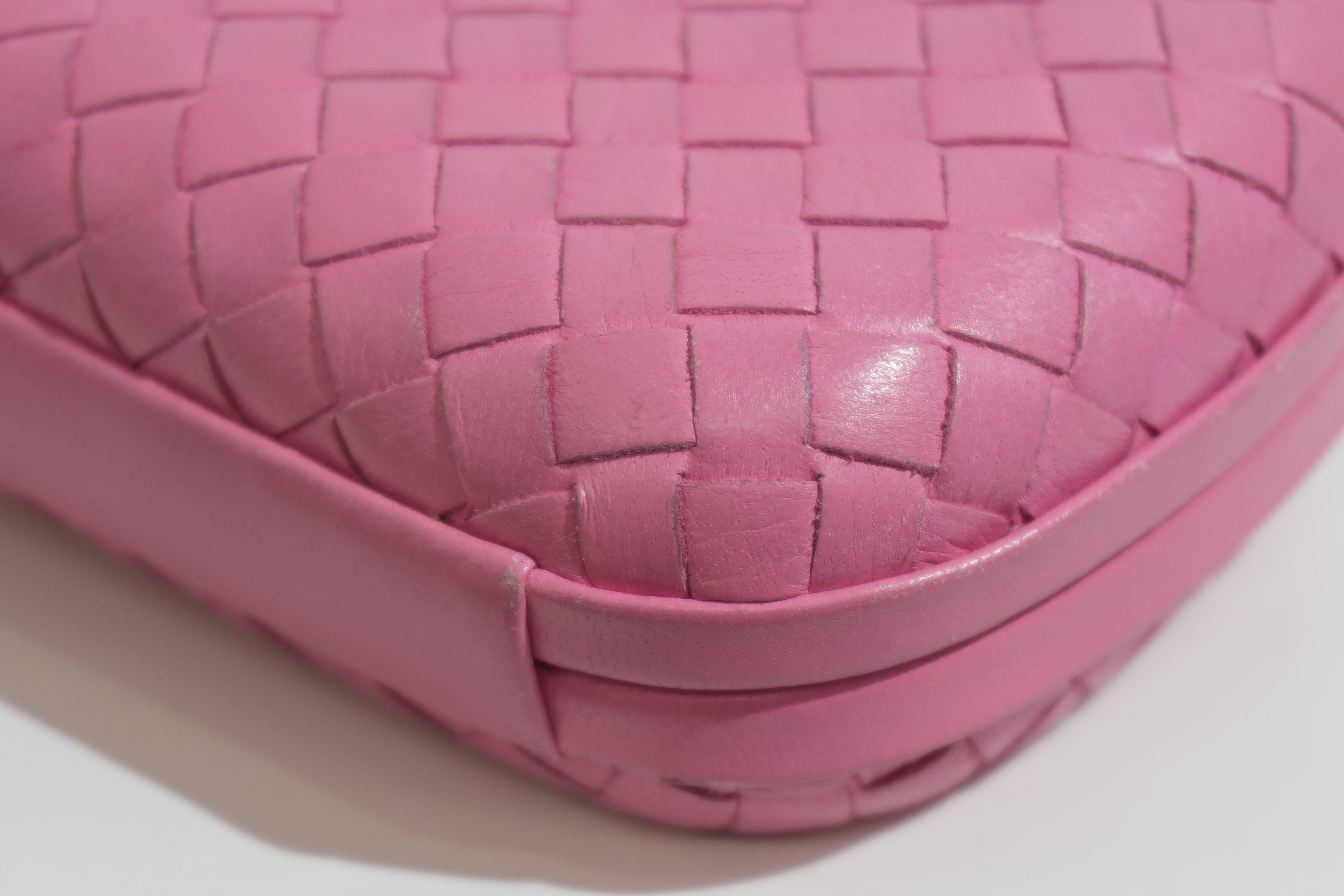 Pre-owned Bottega Intercciato Knot Clutch Bag Pink