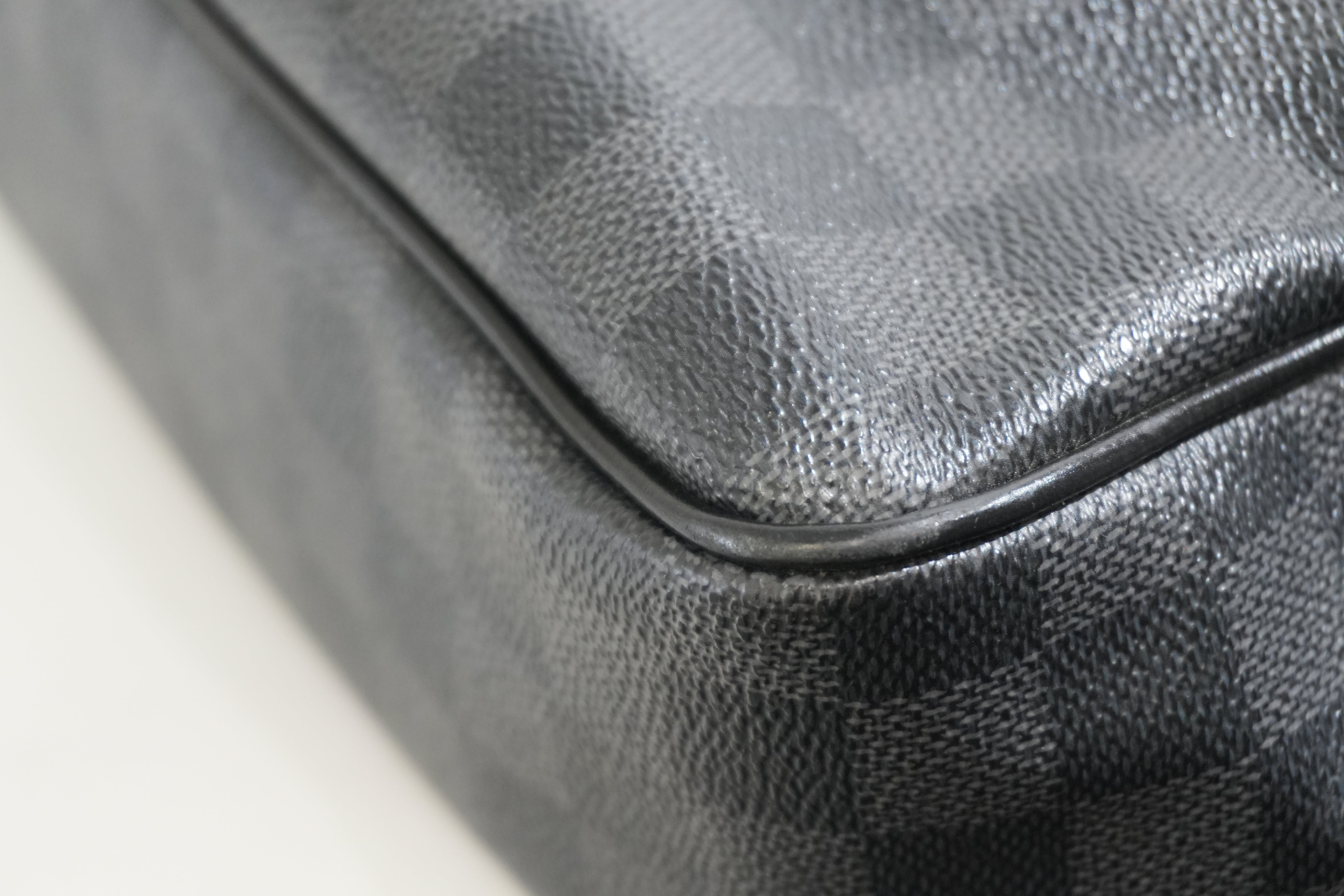 Pre-owned Louis Vuitton Damier Graphite Messenger Crossbody Bag