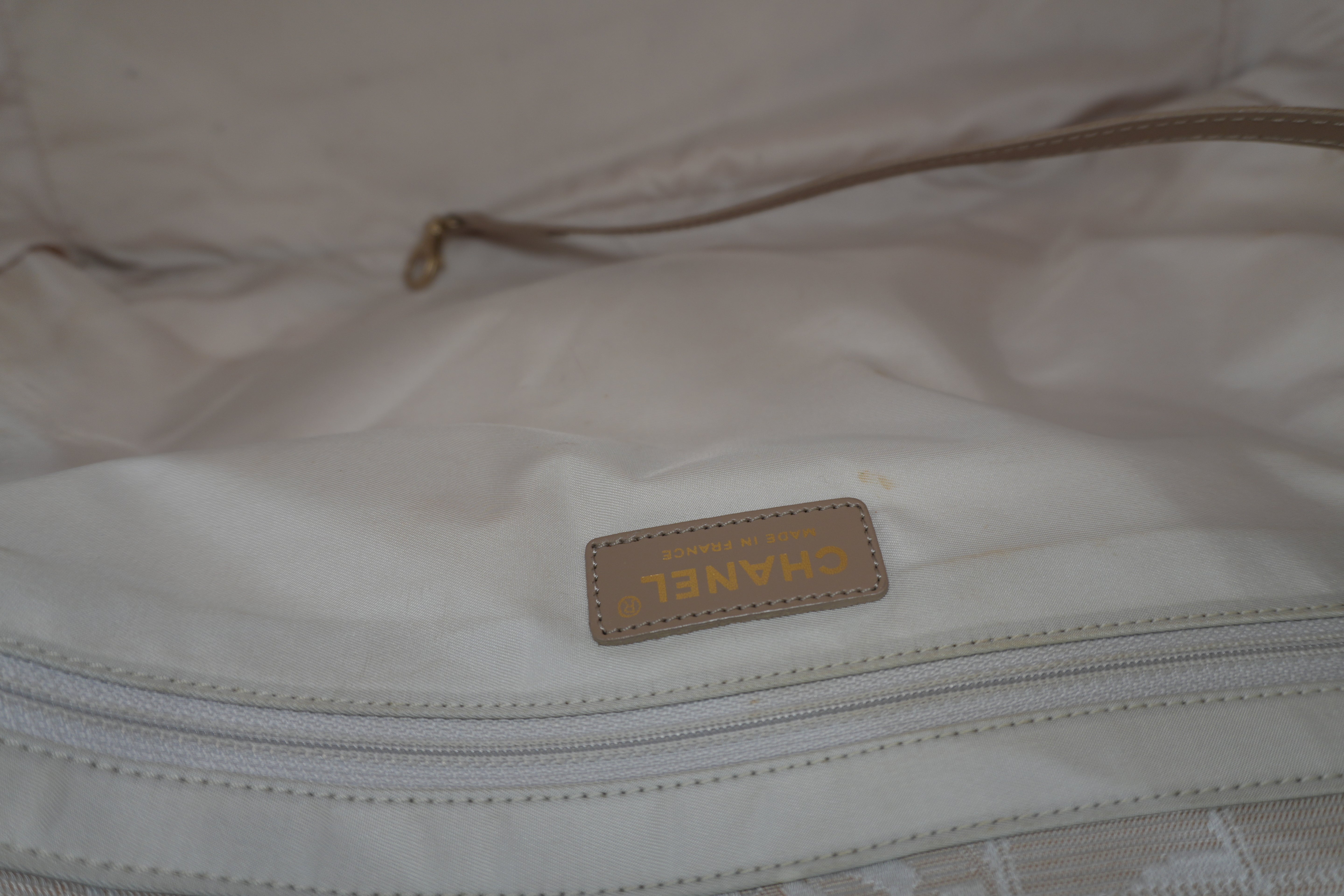 Pre-owned Chanel New Travel Line Tote Bag Beige