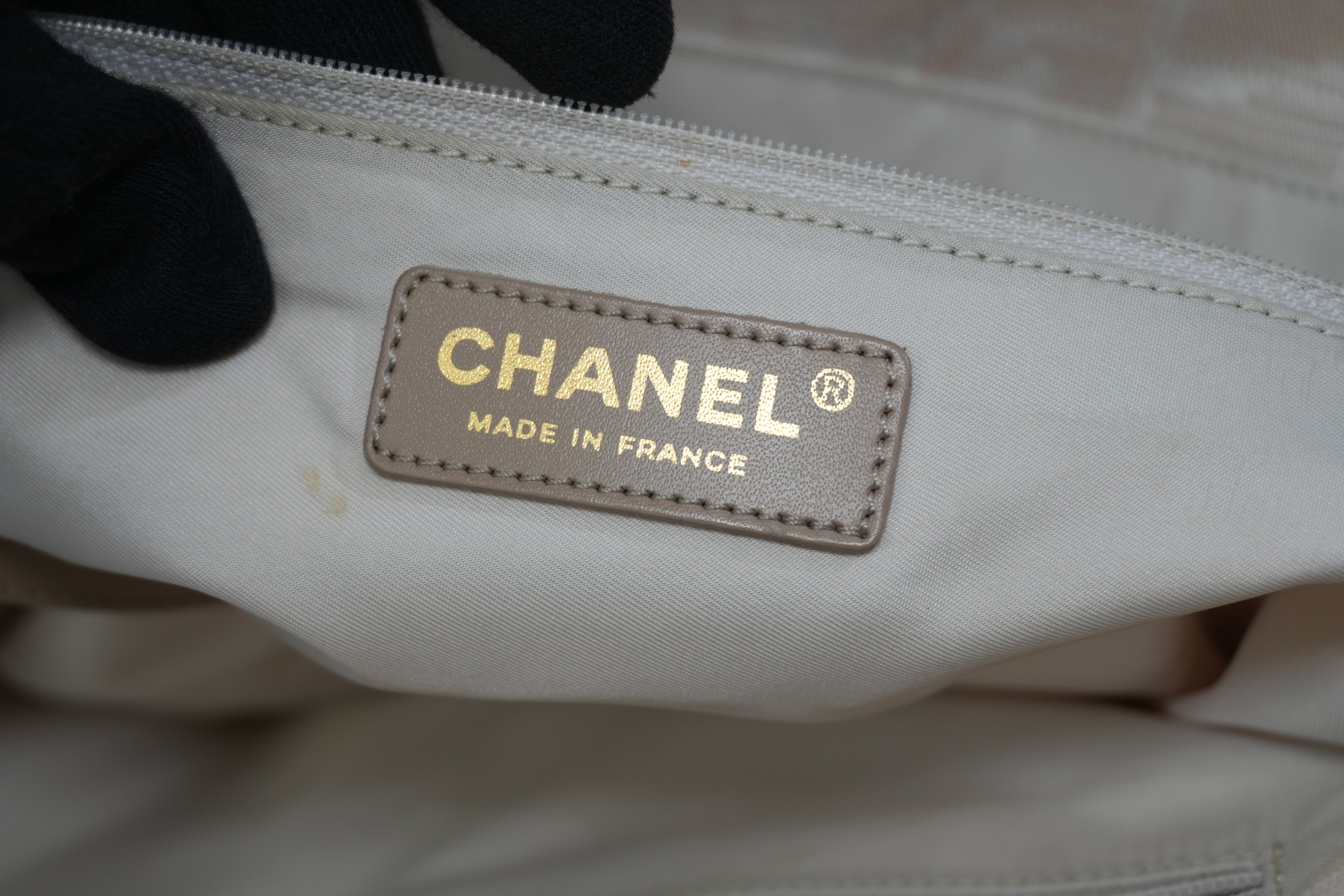 Pre-owned Chanel New Travel Line Tote Bag Beige