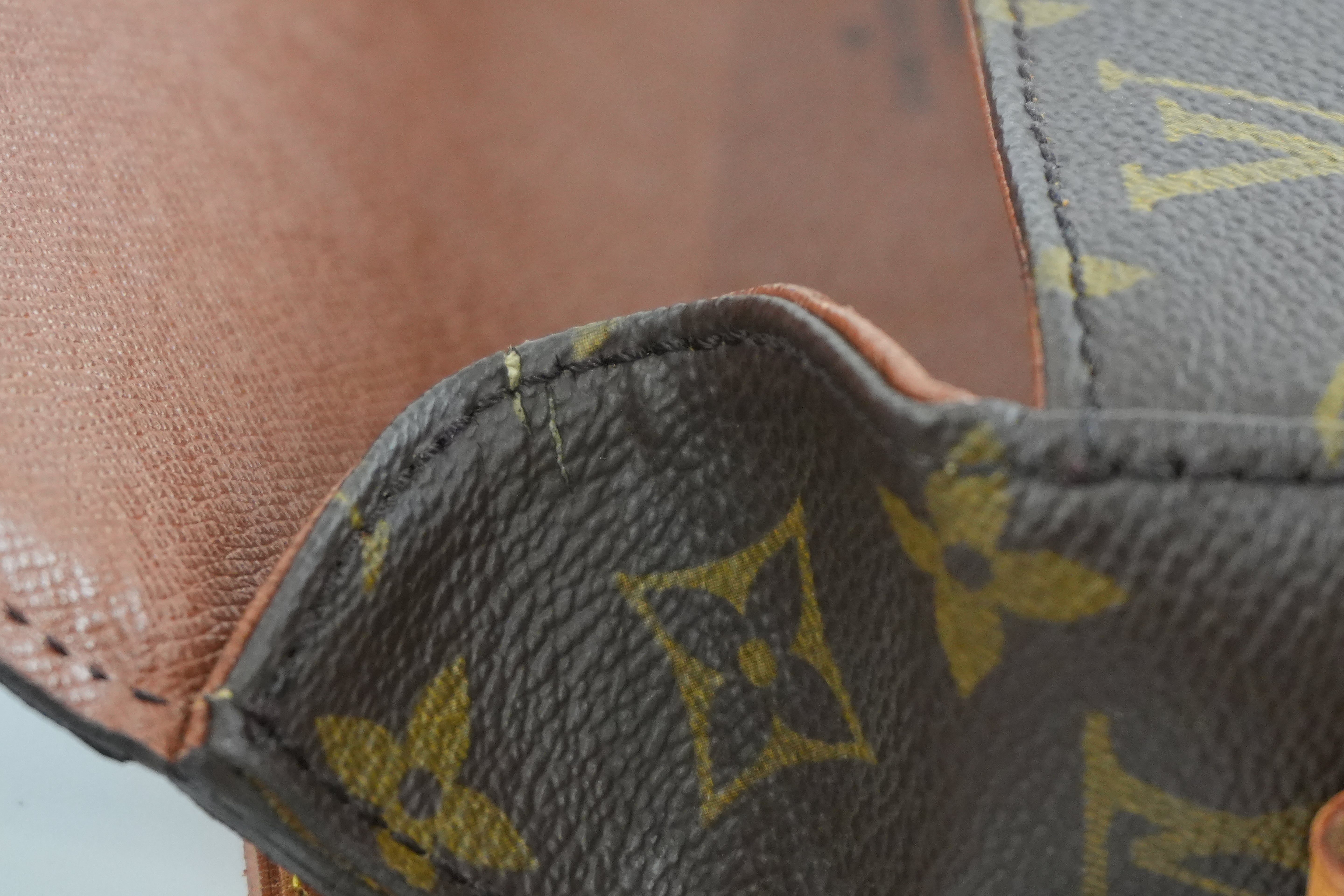 Pre-owned Louis Vuitton Monogram Saint Cloud GM Shoulder Bag