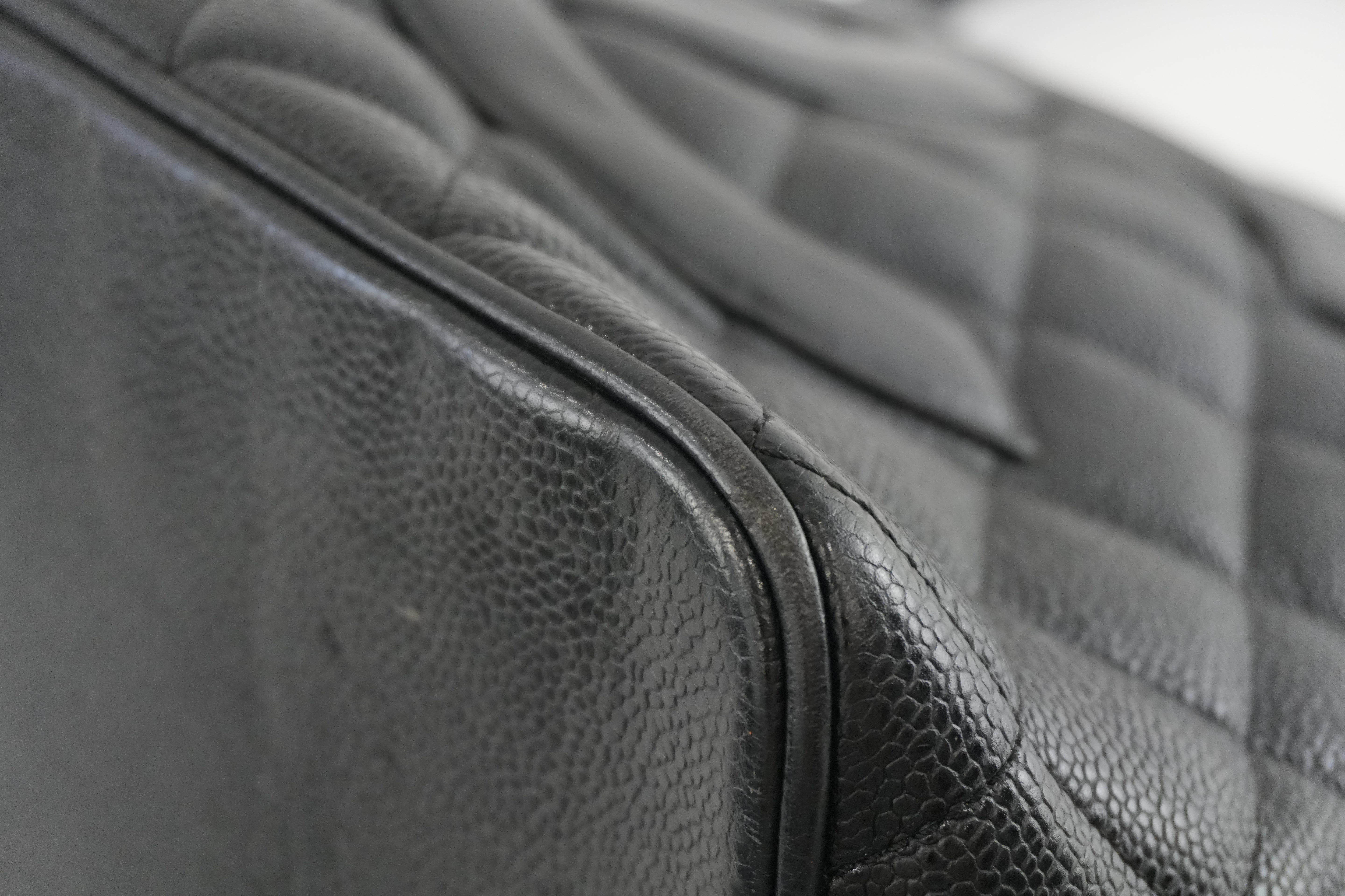 Pre-owned Chanel Medallion Caviar Tote Bag Silver Hardware Black Used