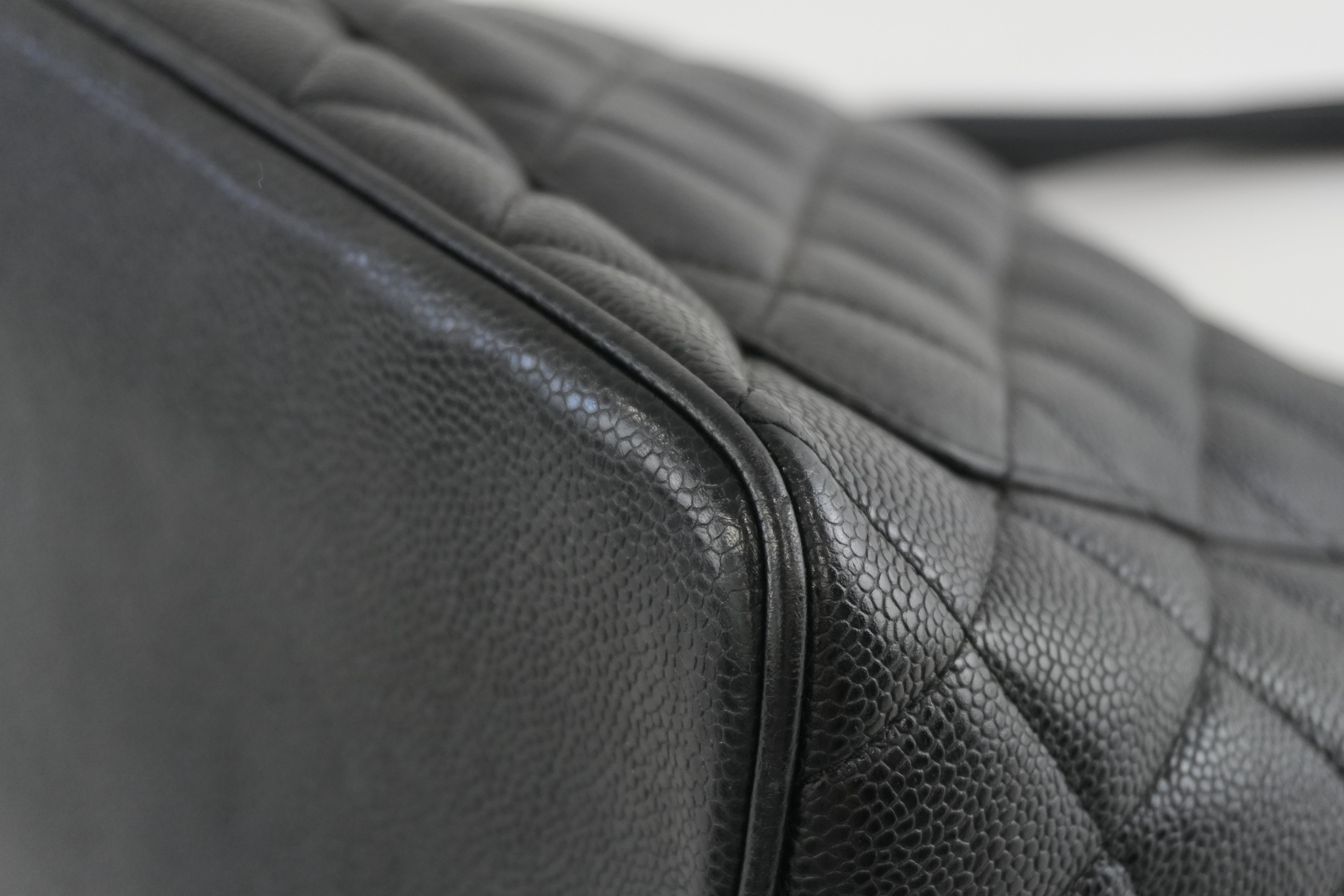 Pre-owned Chanel Medallion Caviar Tote Bag Silver Hardware Black Used