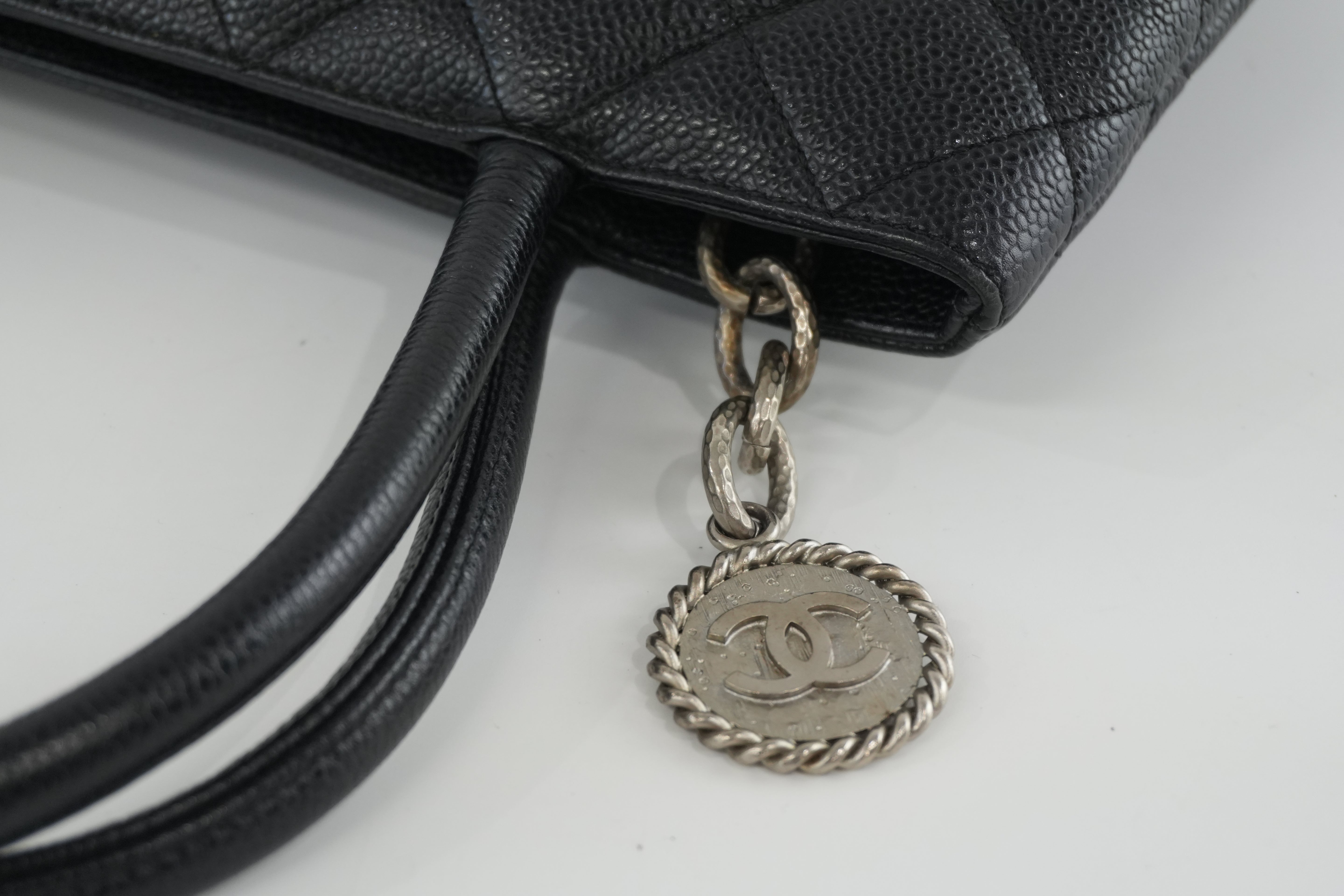 Pre-owned Chanel Medallion Caviar Tote Bag Silver Hardware Black Used