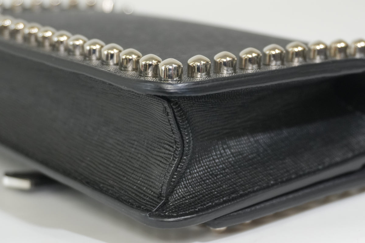 Pre-Owned FENDI Carlito Wallet on Chain Black