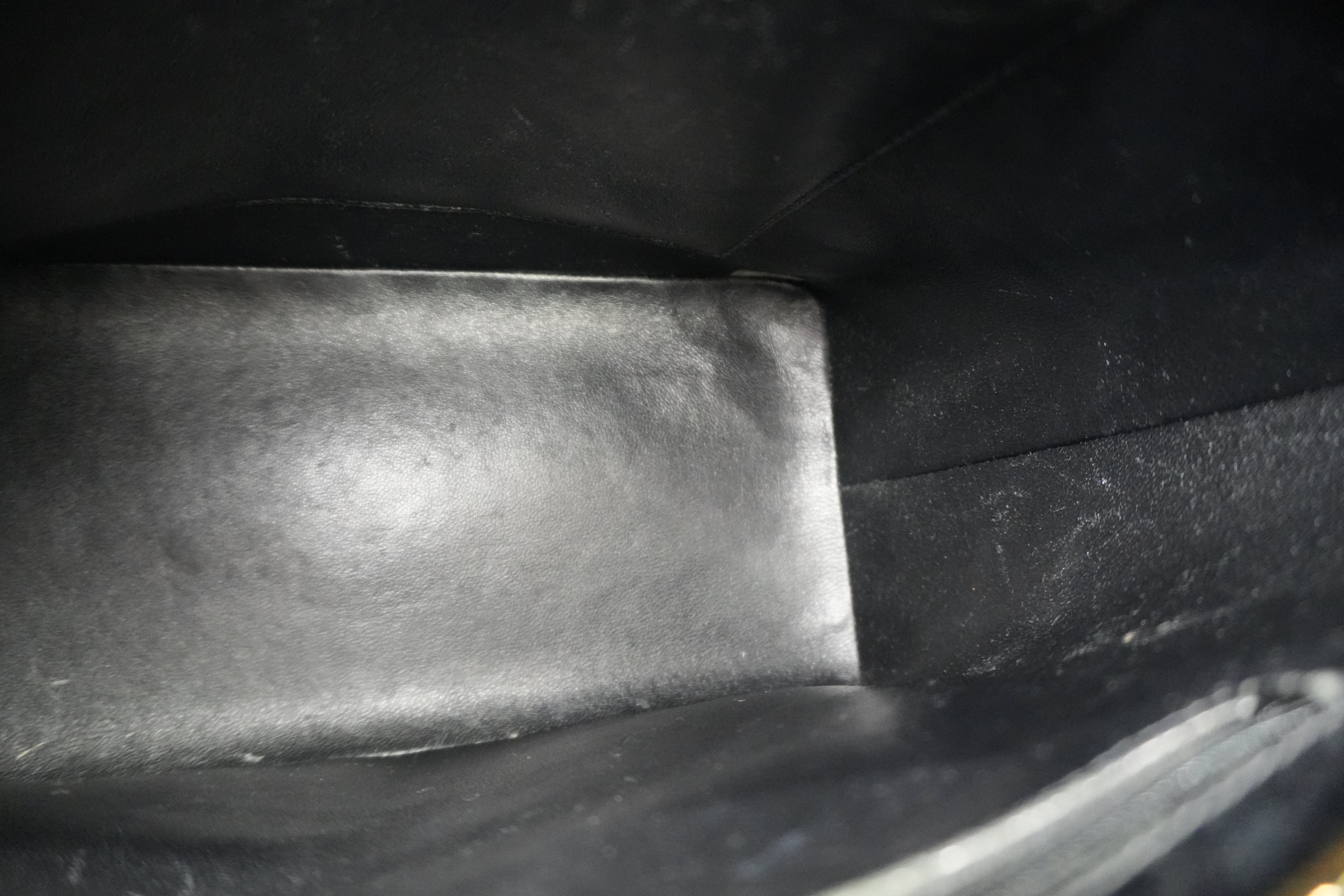 Pre-owned Chanel Medallion Caviar Tote Bag Gold Hardware Black