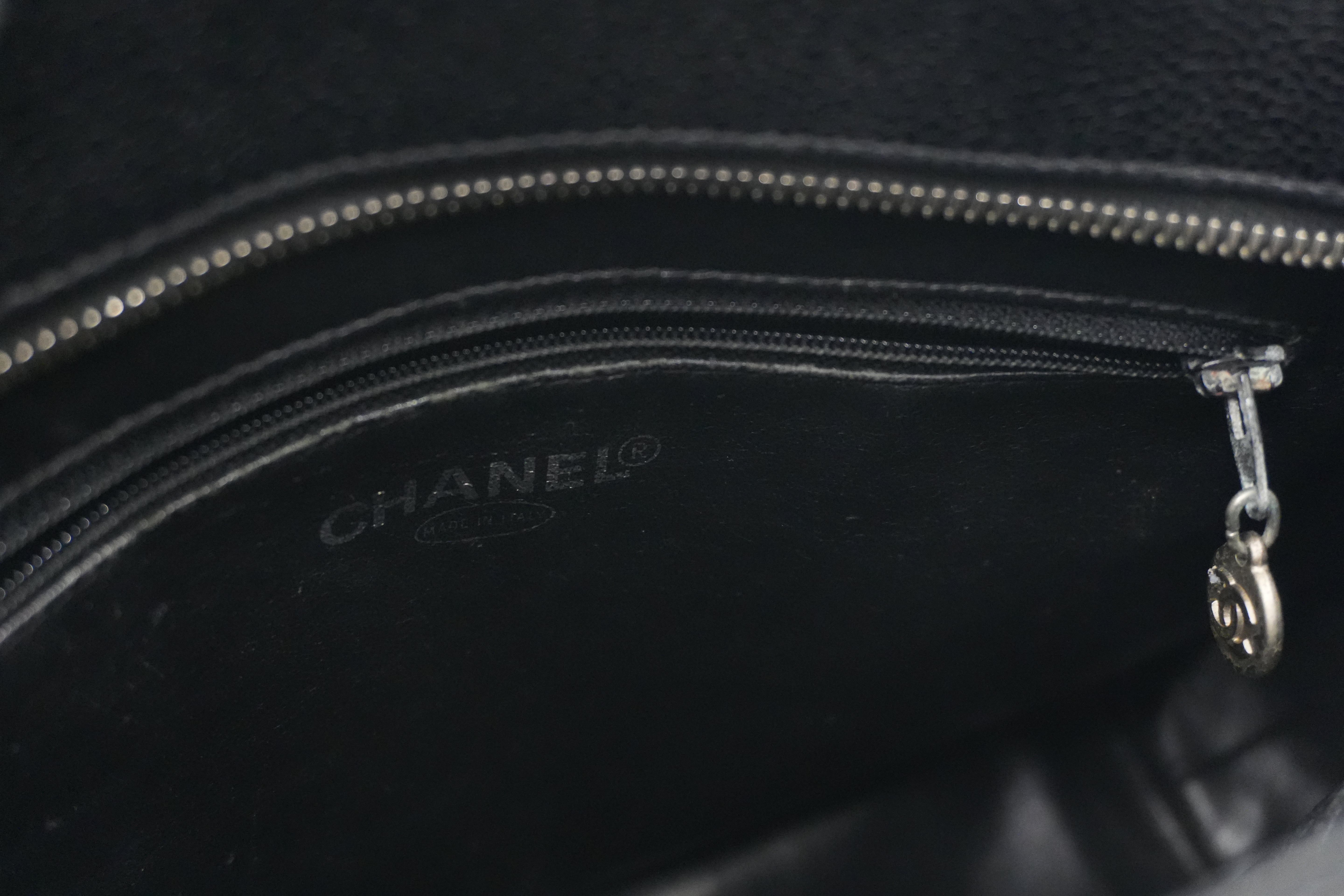 Pre-owned Chanel Medallion Caviar Tote Bag Silver Hardware Black Used