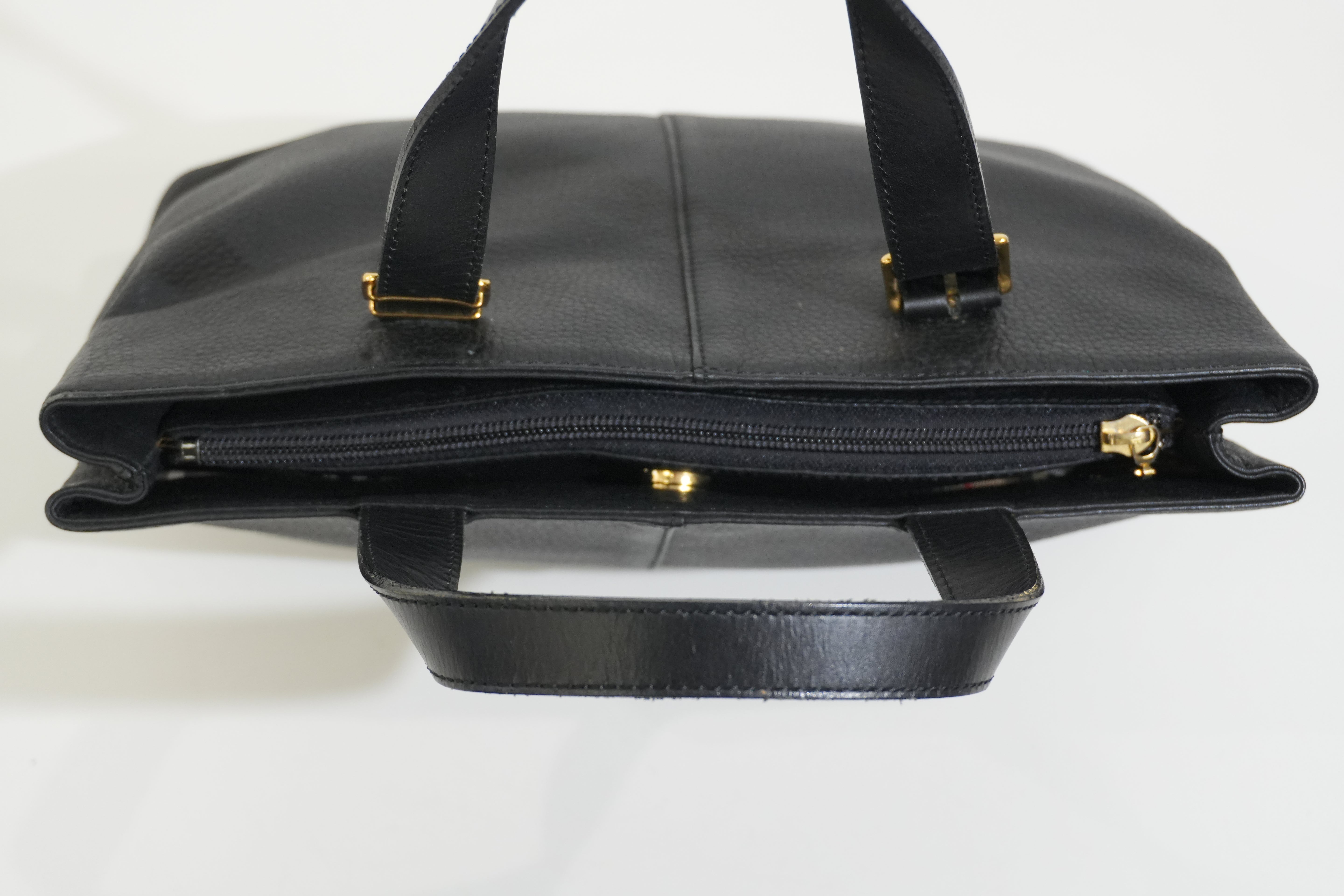 Pre-owned Burberry Shoulder Bag Black