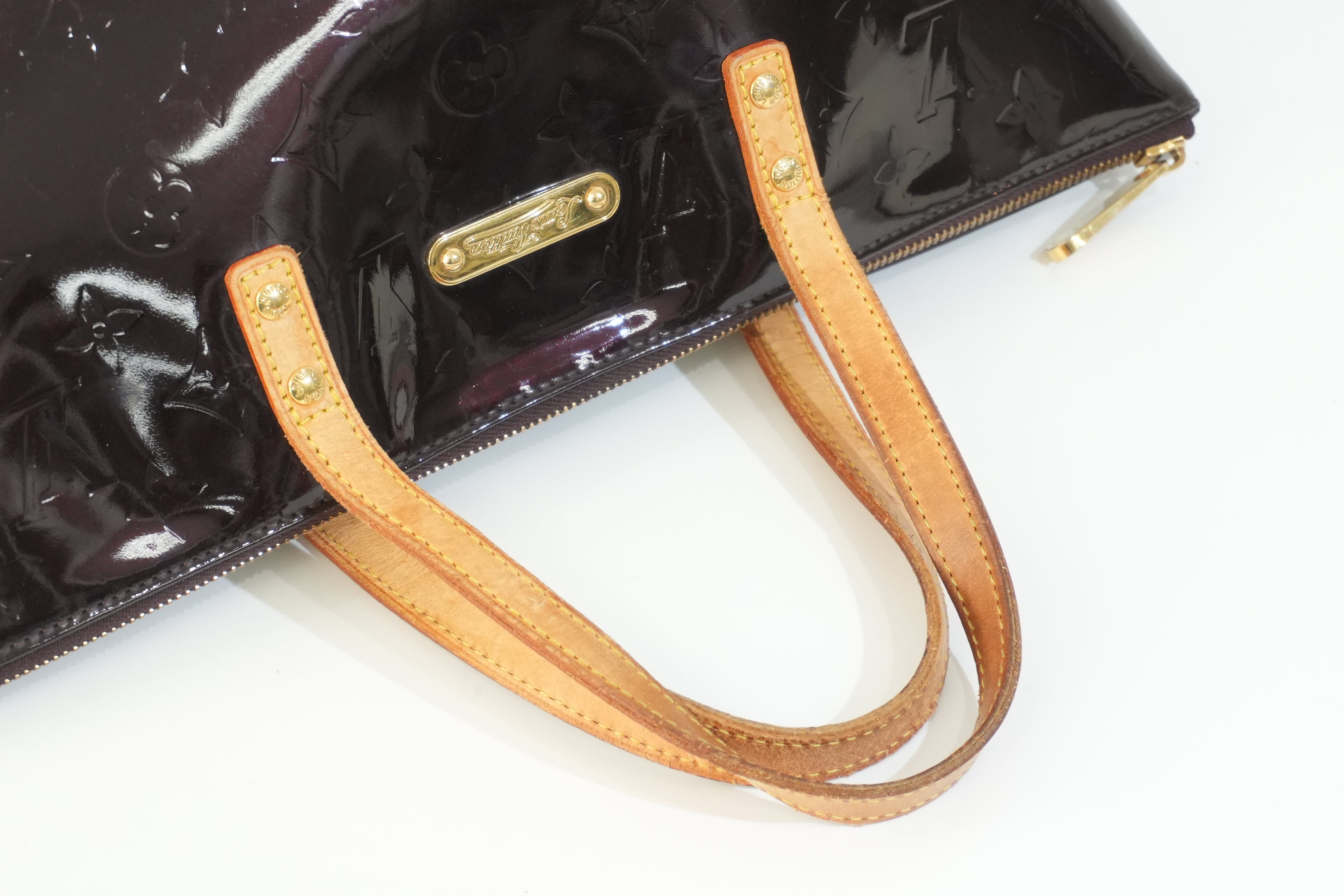 Pre-owned Louis Vuitton Vernis Bellevue Handbag Purple