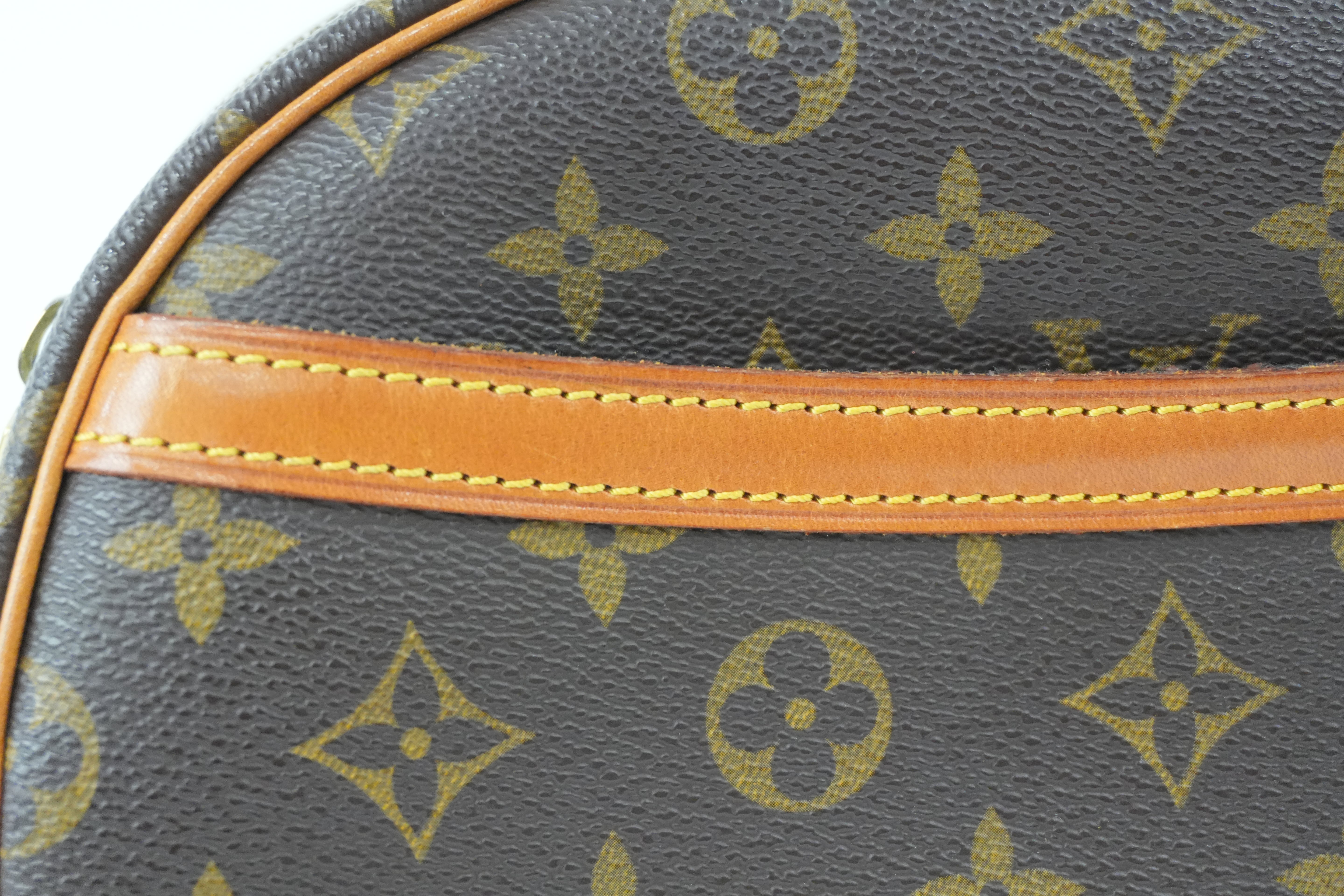 Pre-owned Louis Vuitton Monogram Blois Crossbody
