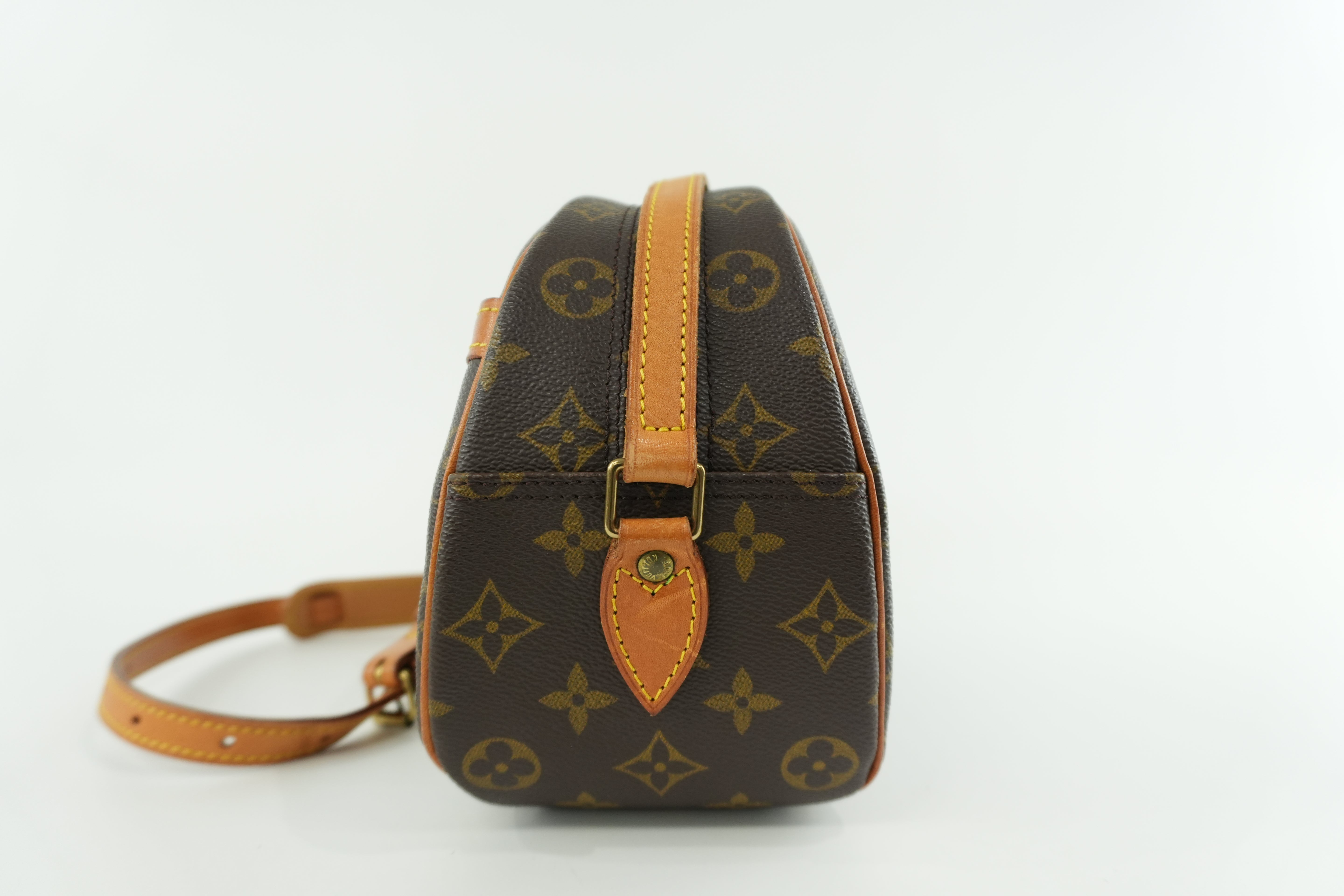 Pre-owned Louis Vuitton Monogram Blois Crossbody