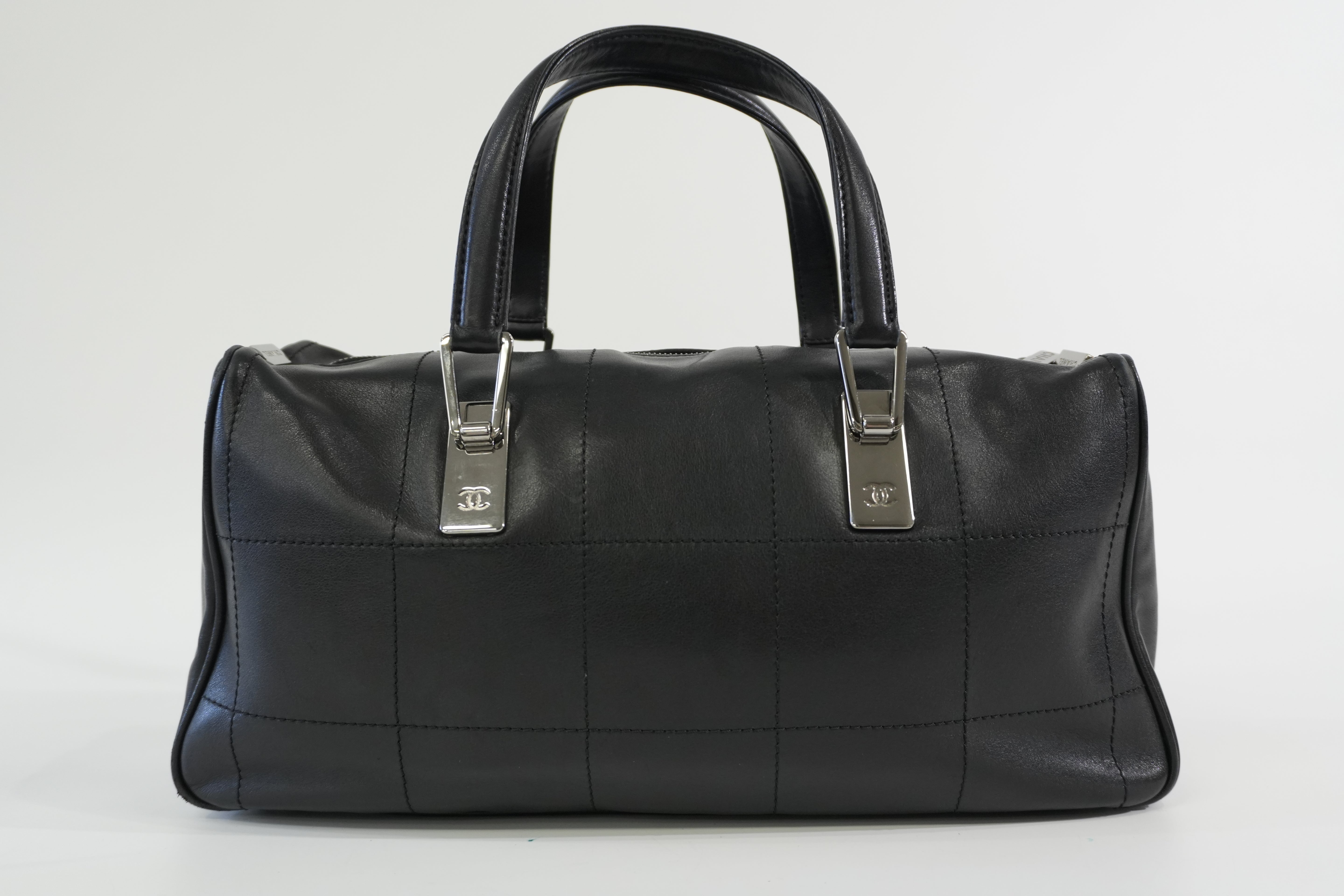 Pre-owned Chanel Chocolate Bar Handbag Black