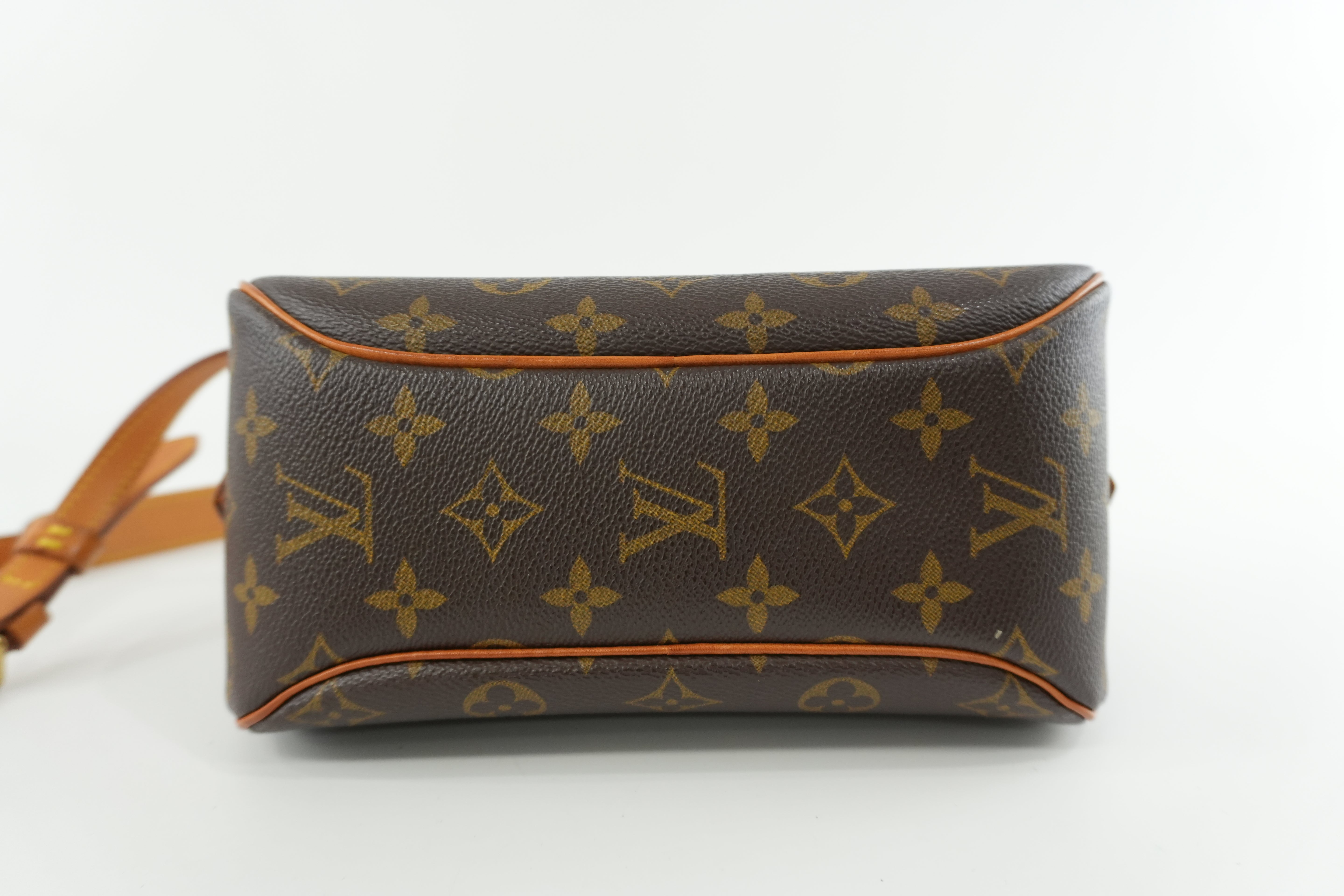 Pre-owned Louis Vuitton Monogram Blois Crossbody