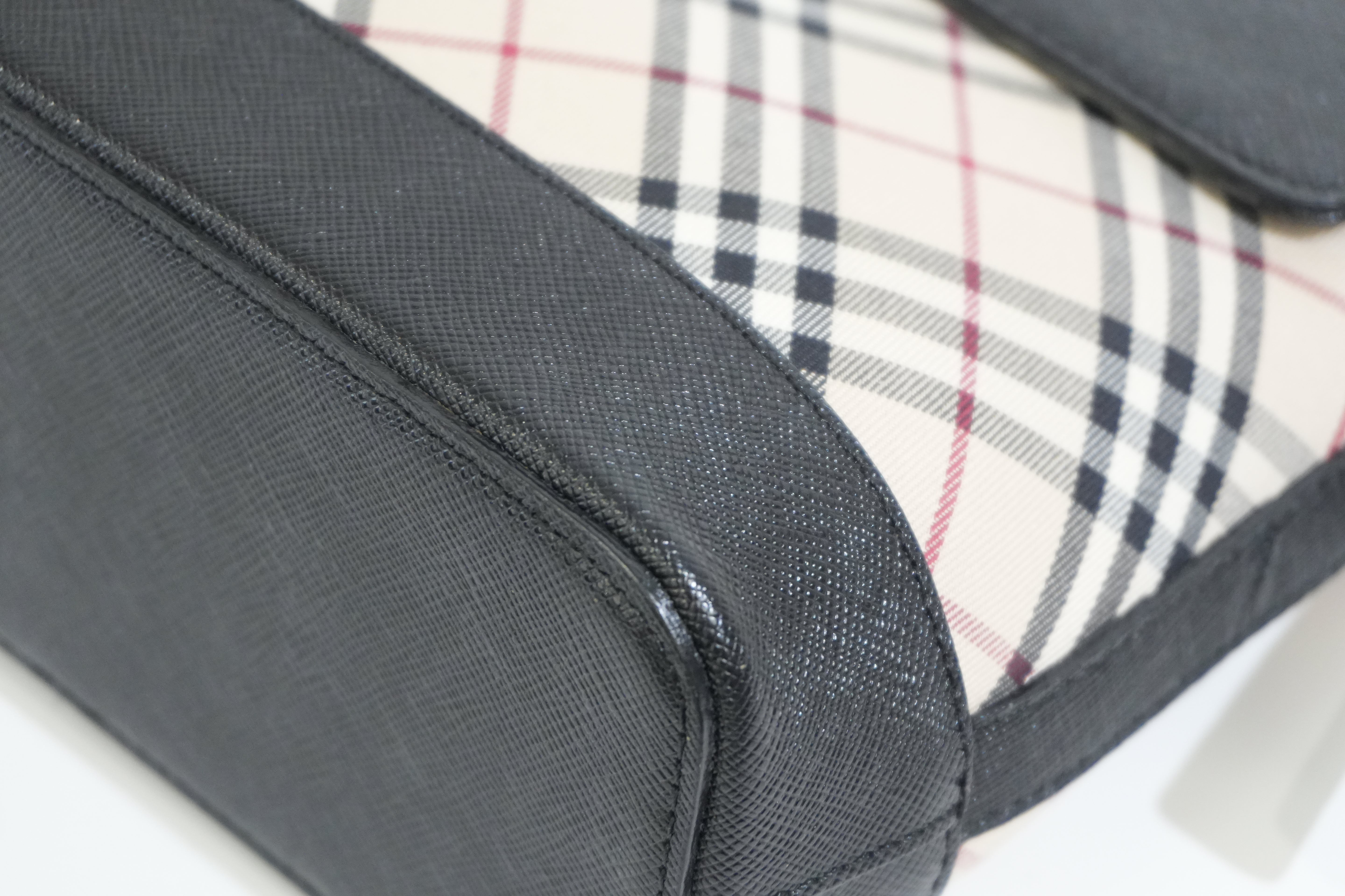 Pre-owned Burberry Nova Check Crossbody Bag Beige