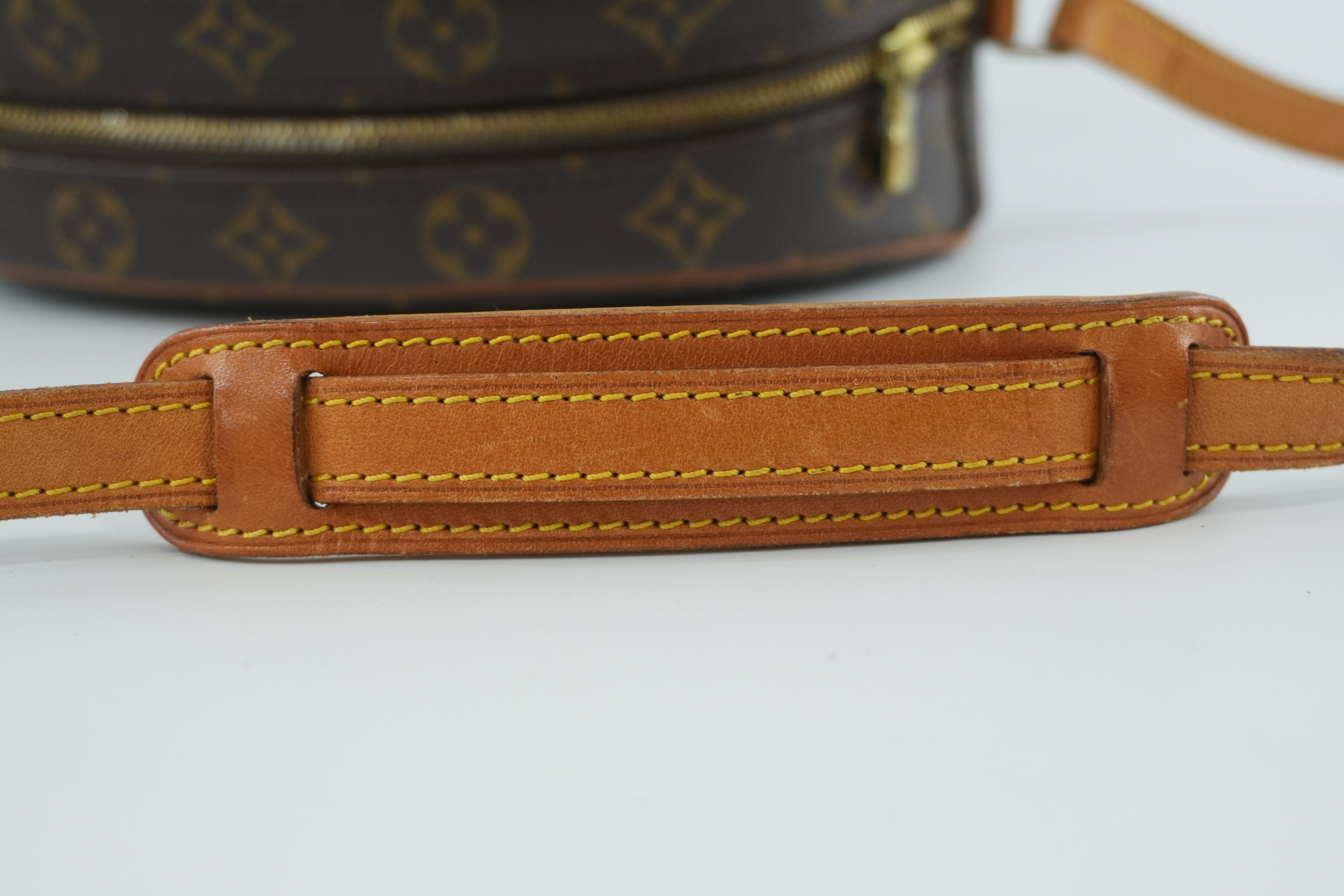 Pre-owned Louis Vuitton Monogram Blois Crossbody