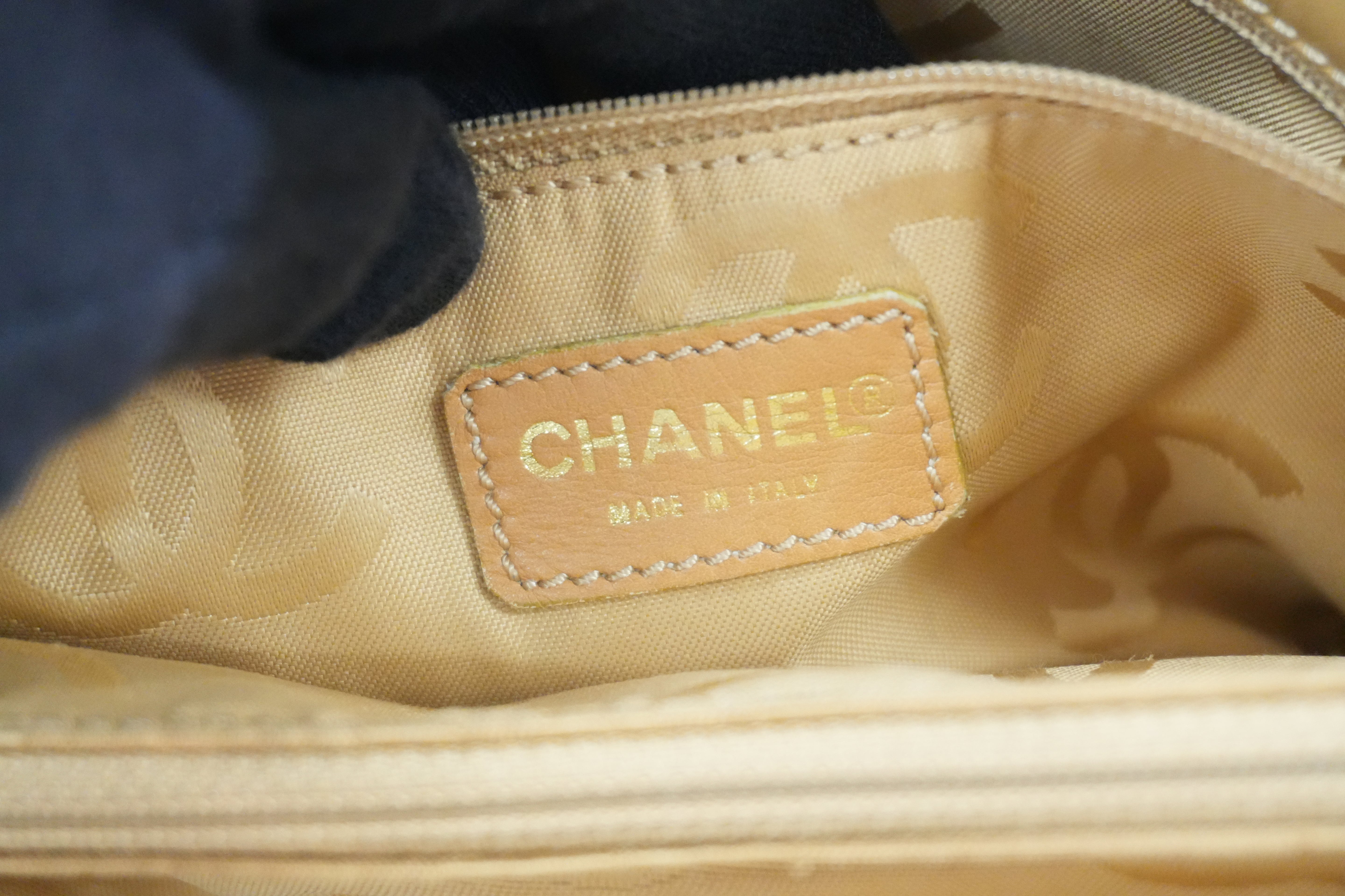 Pre-owned Chanel Wild Stitch Shoulder Bag Beige