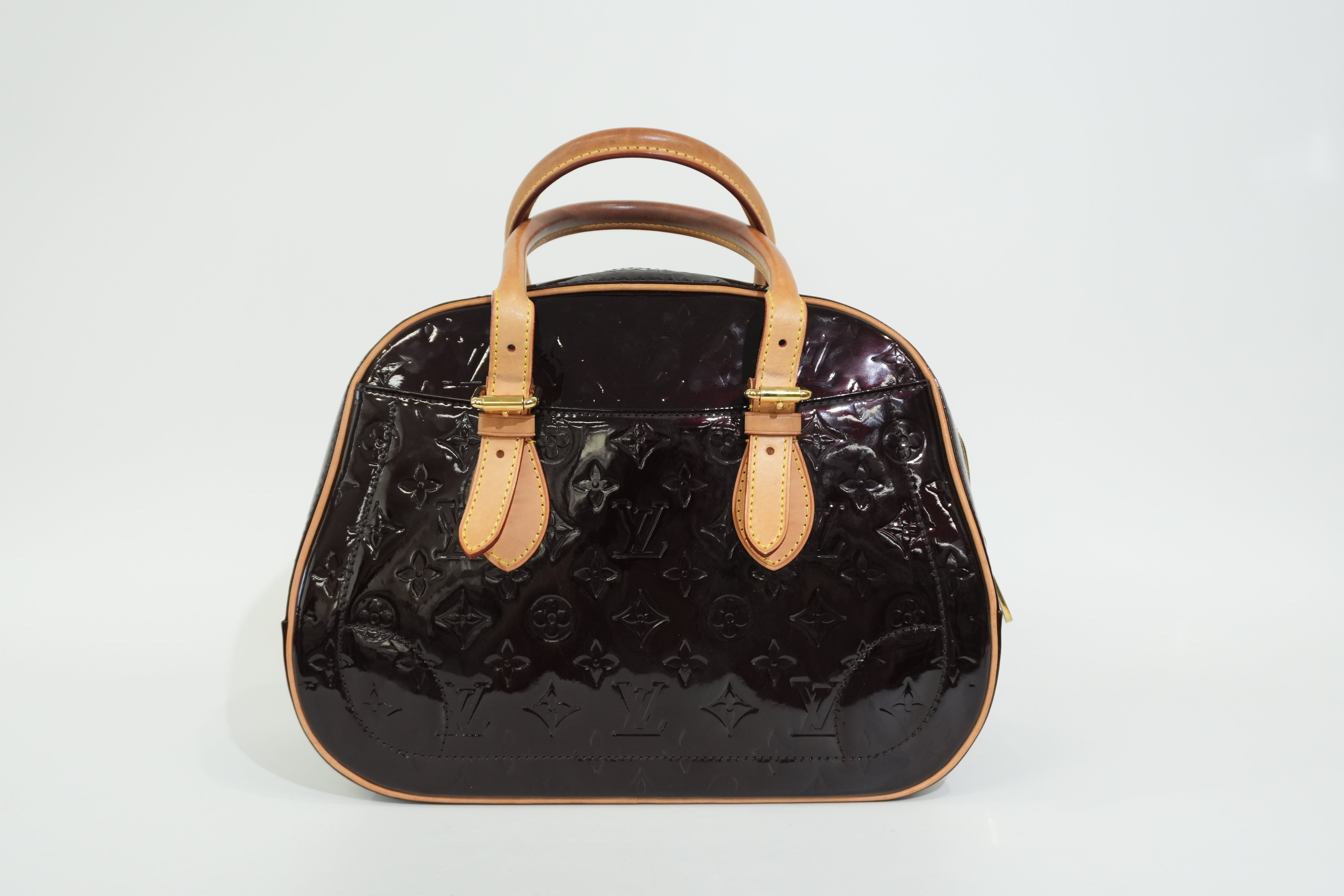 Pre-owned Louis Vuitton Vernis Summit Drive Handbag Amarante