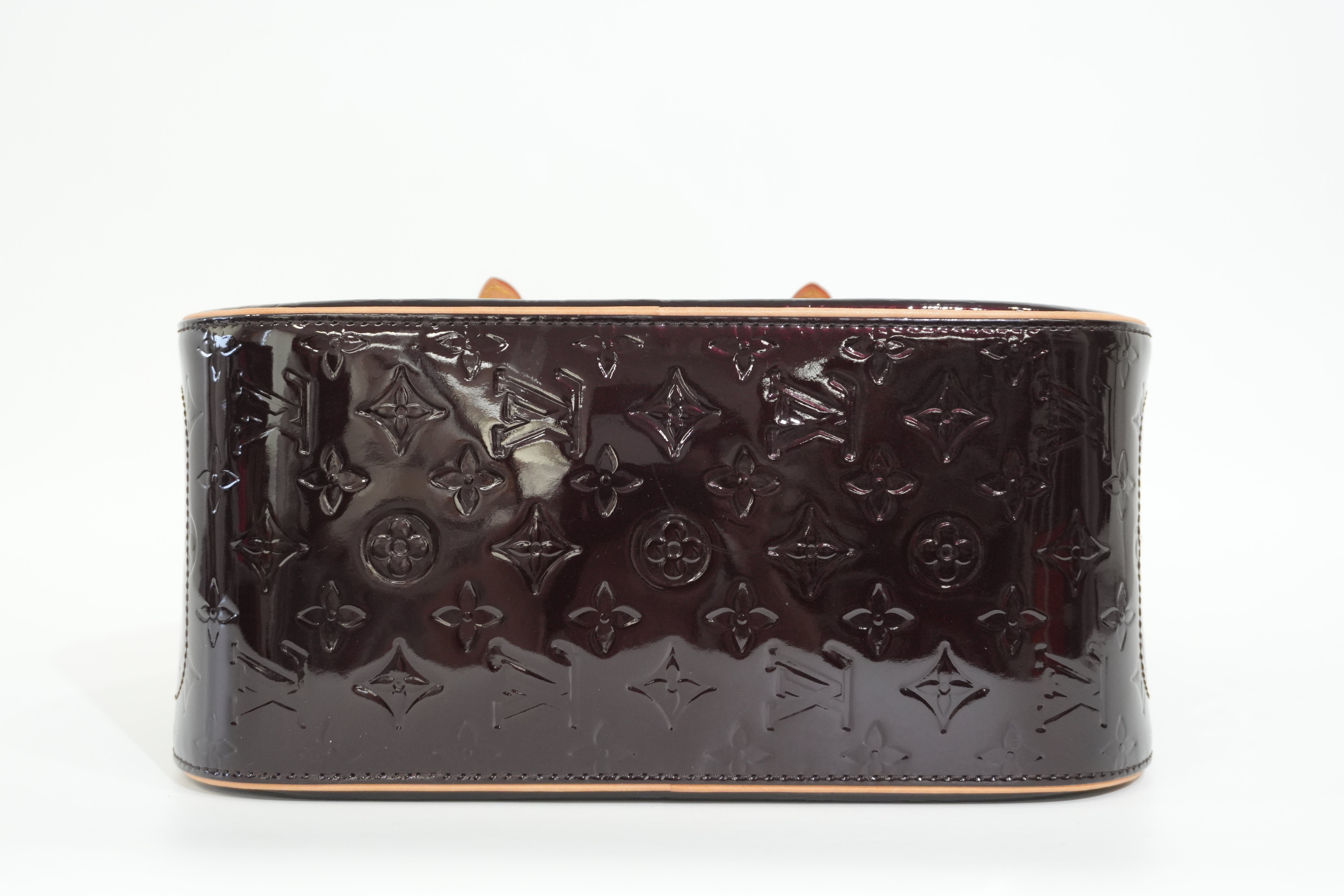Pre-owned Louis Vuitton Vernis Summit Drive Handbag Amarante