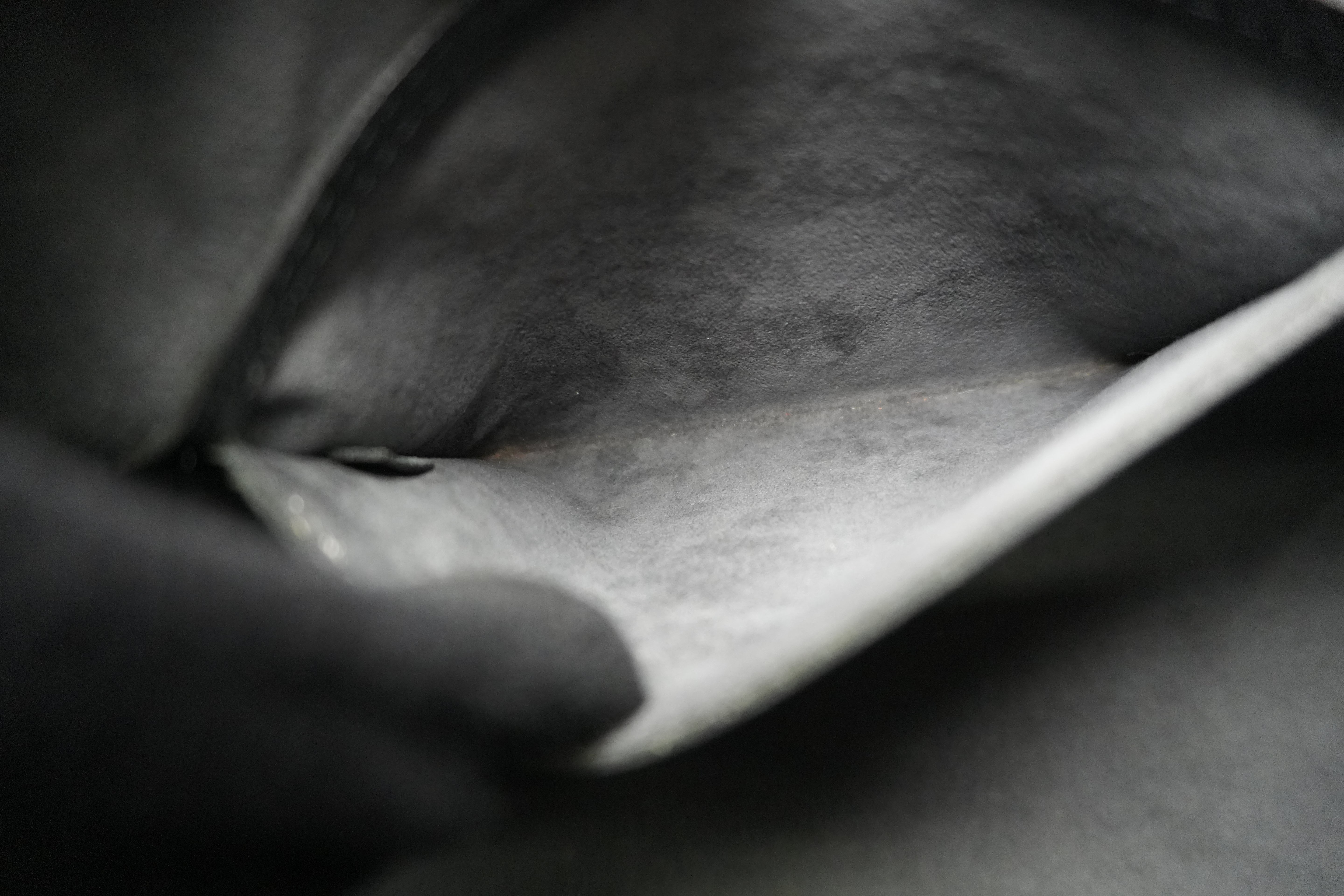 Pre-owned Louis Vuitton Epi Alma Handbag Black