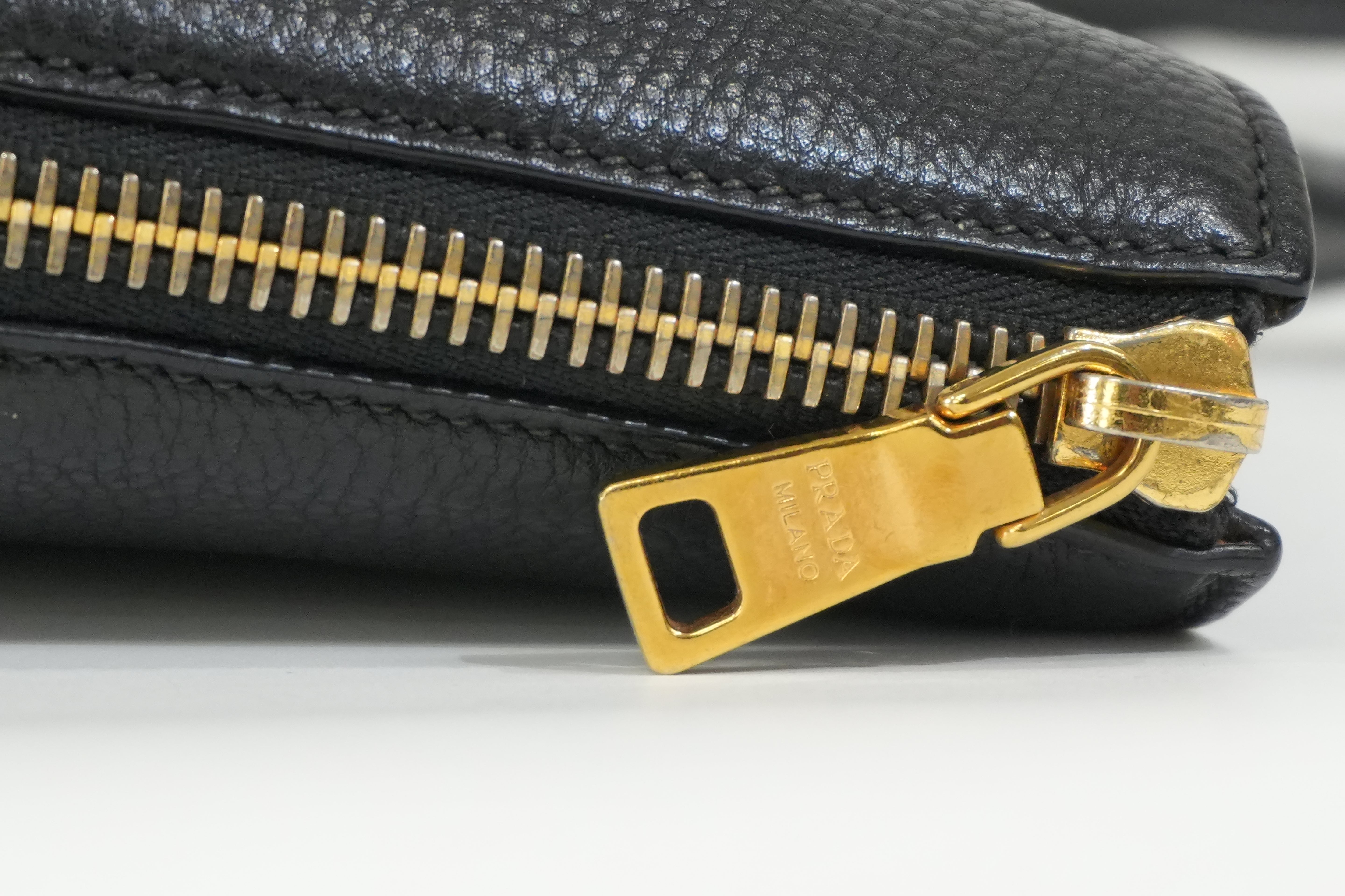 Pre-Owned Prada Daino Tote Bag Black