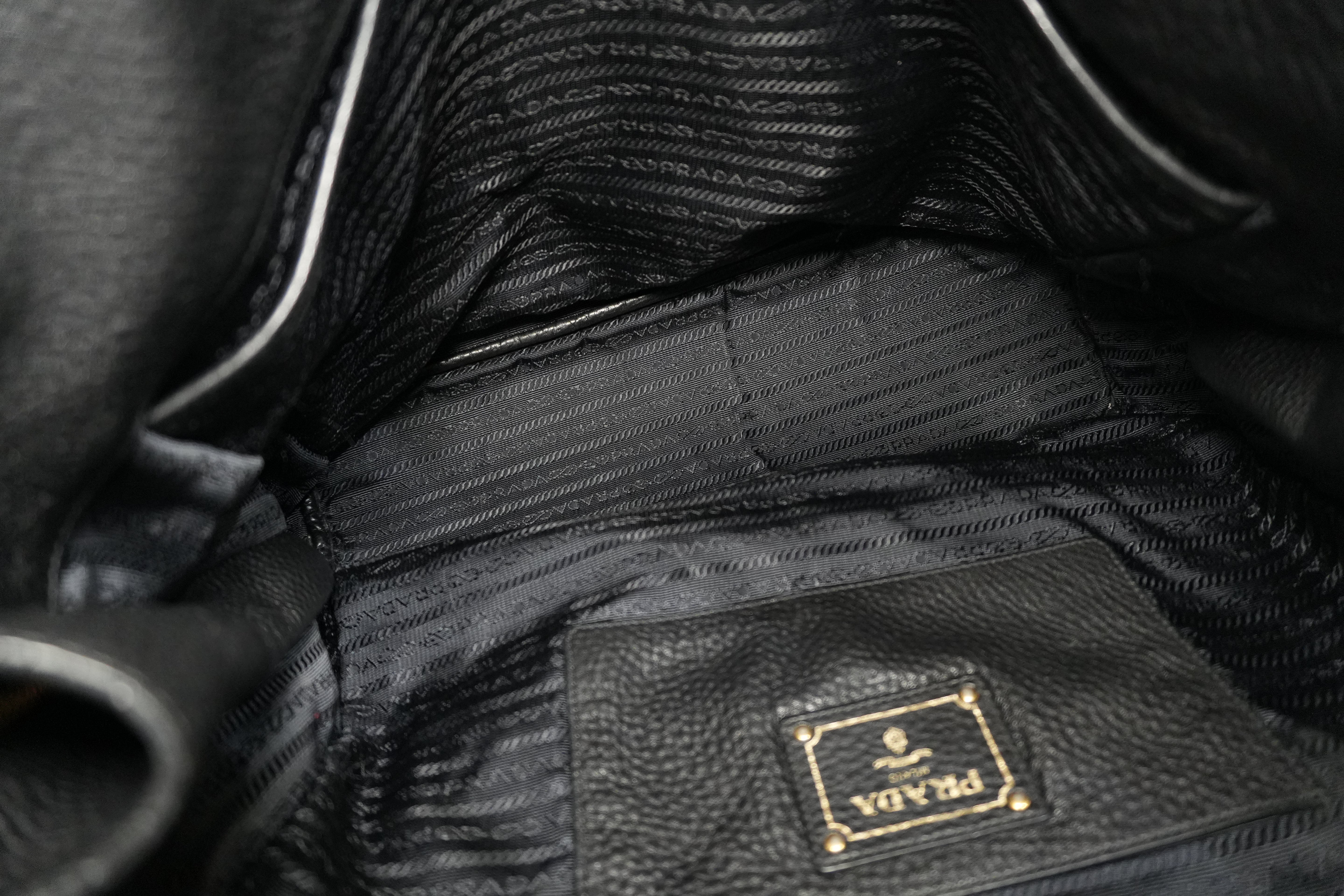 Pre-Owned Prada Daino Tote Bag Black