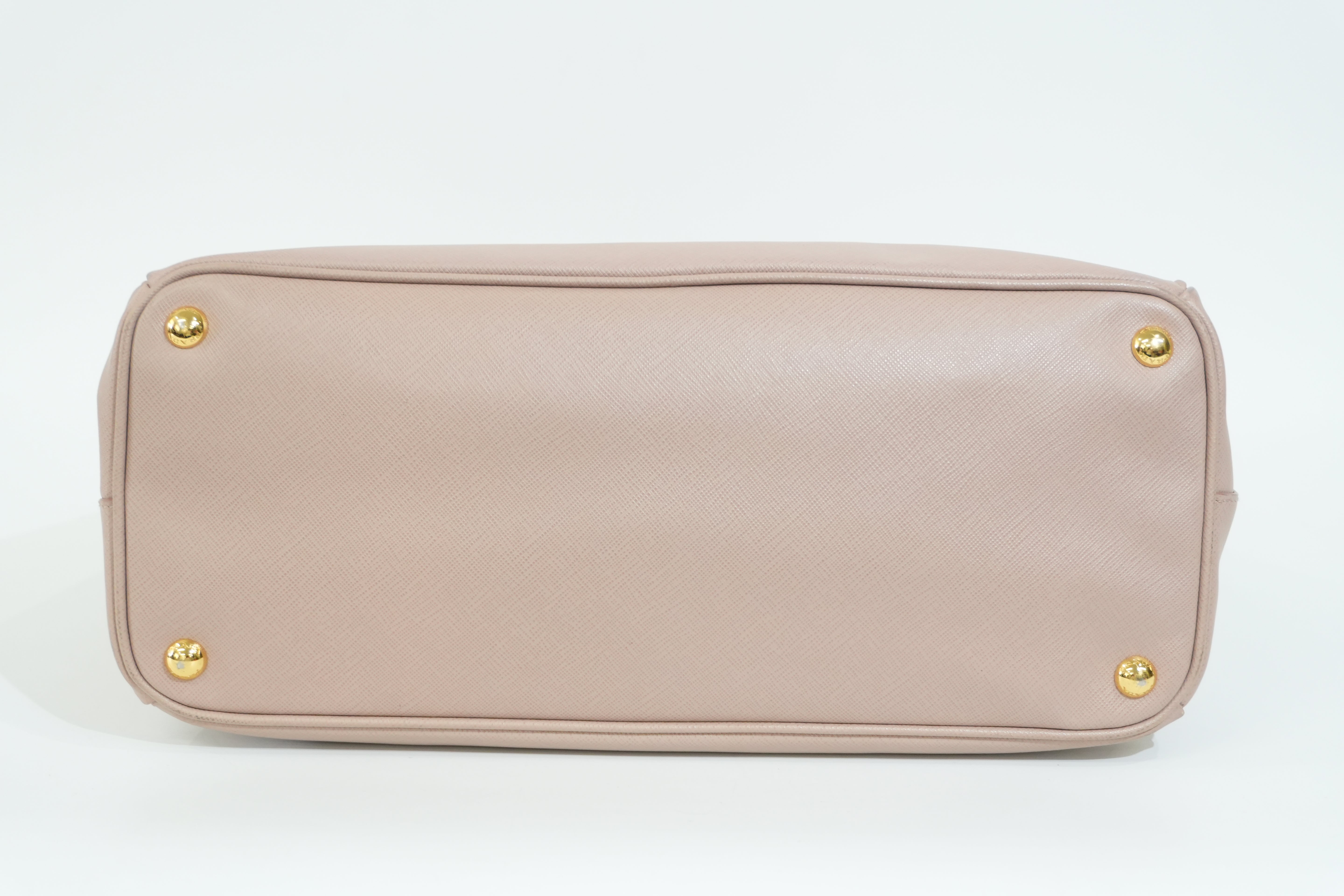 Pre-owned Prada Saffiano Handbag Pink