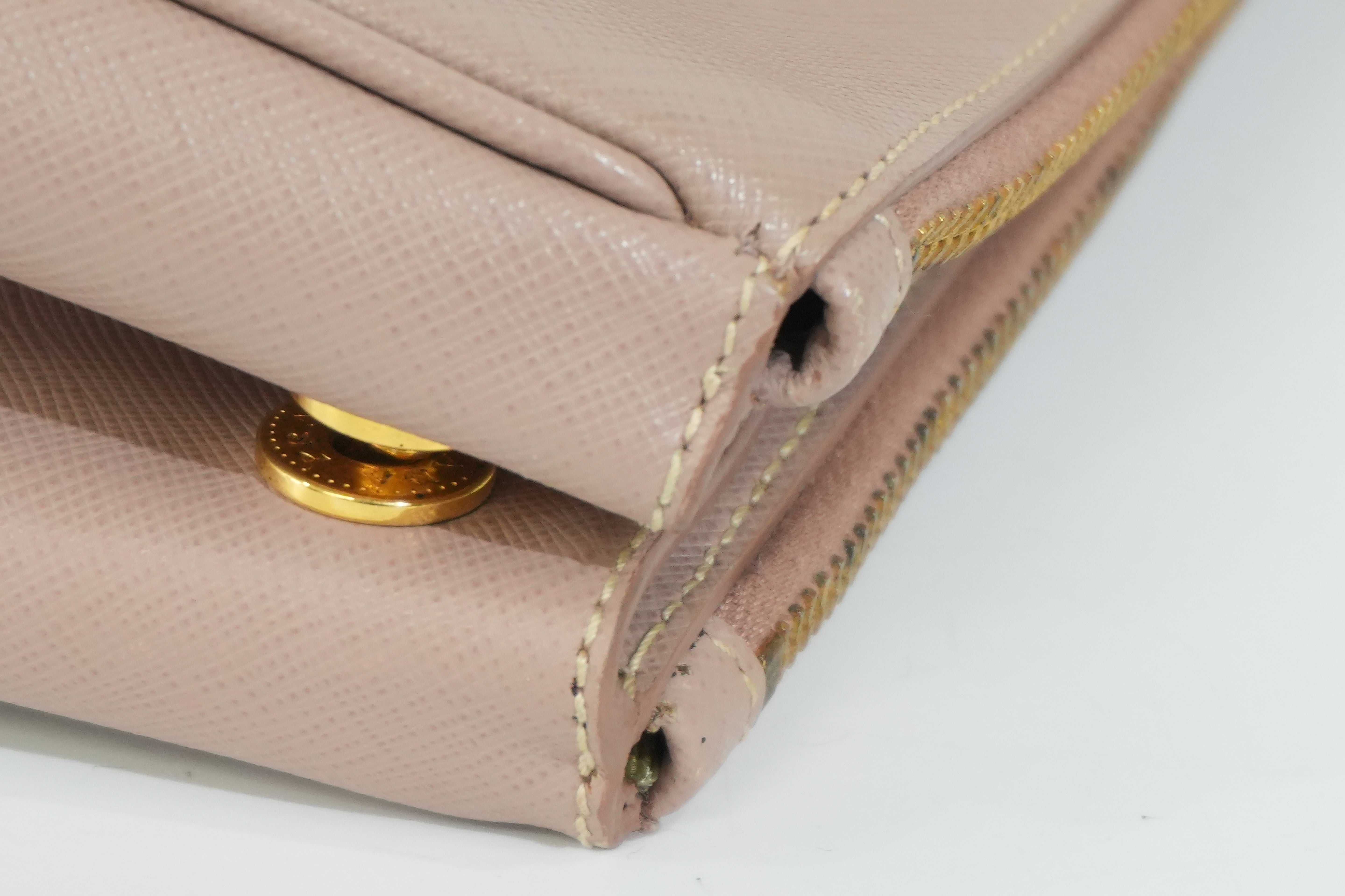 Pre-owned Prada Saffiano Handbag Pink