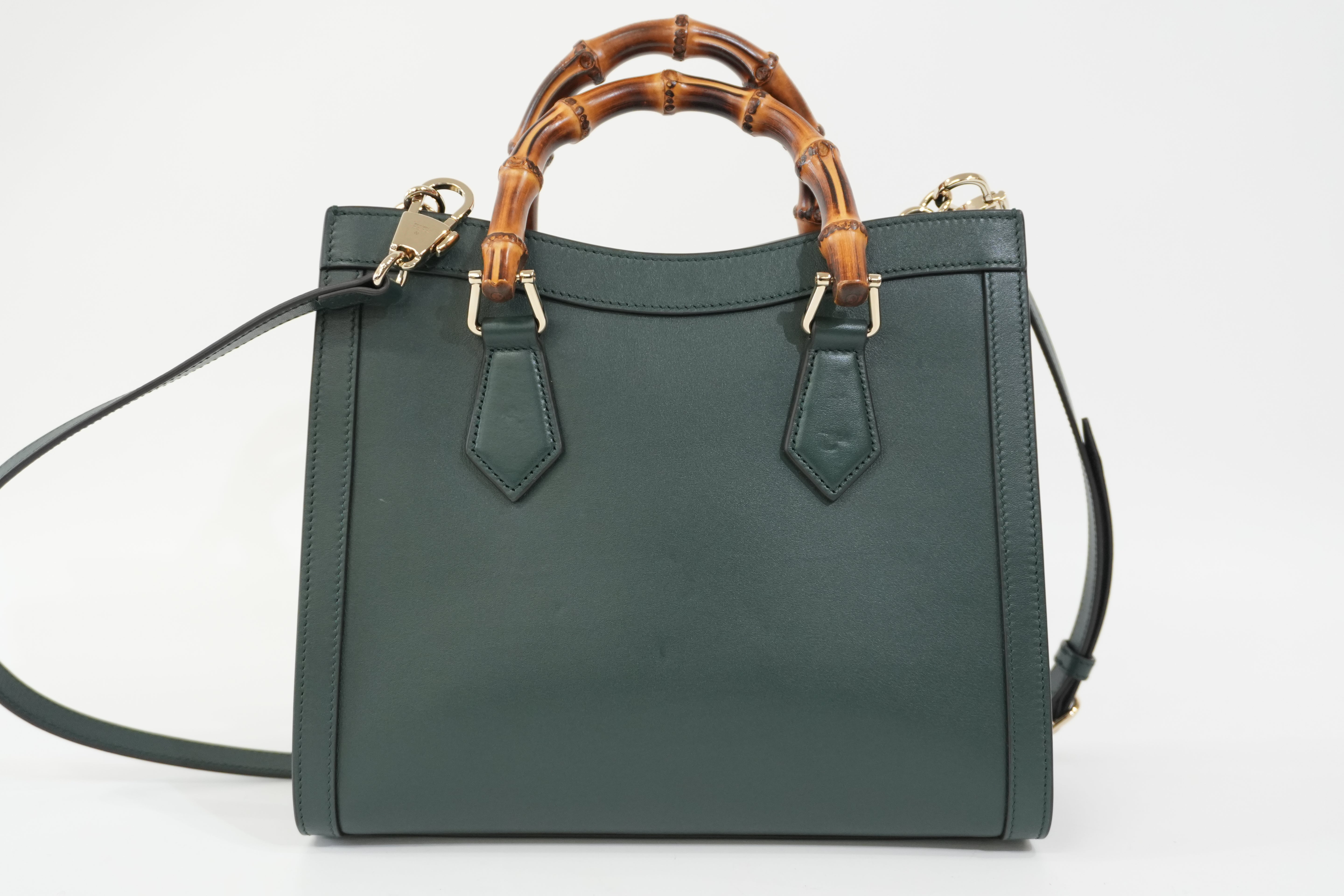 Pre-Owned Gucci Two-Way Diana Medium Shoulder Bag Green