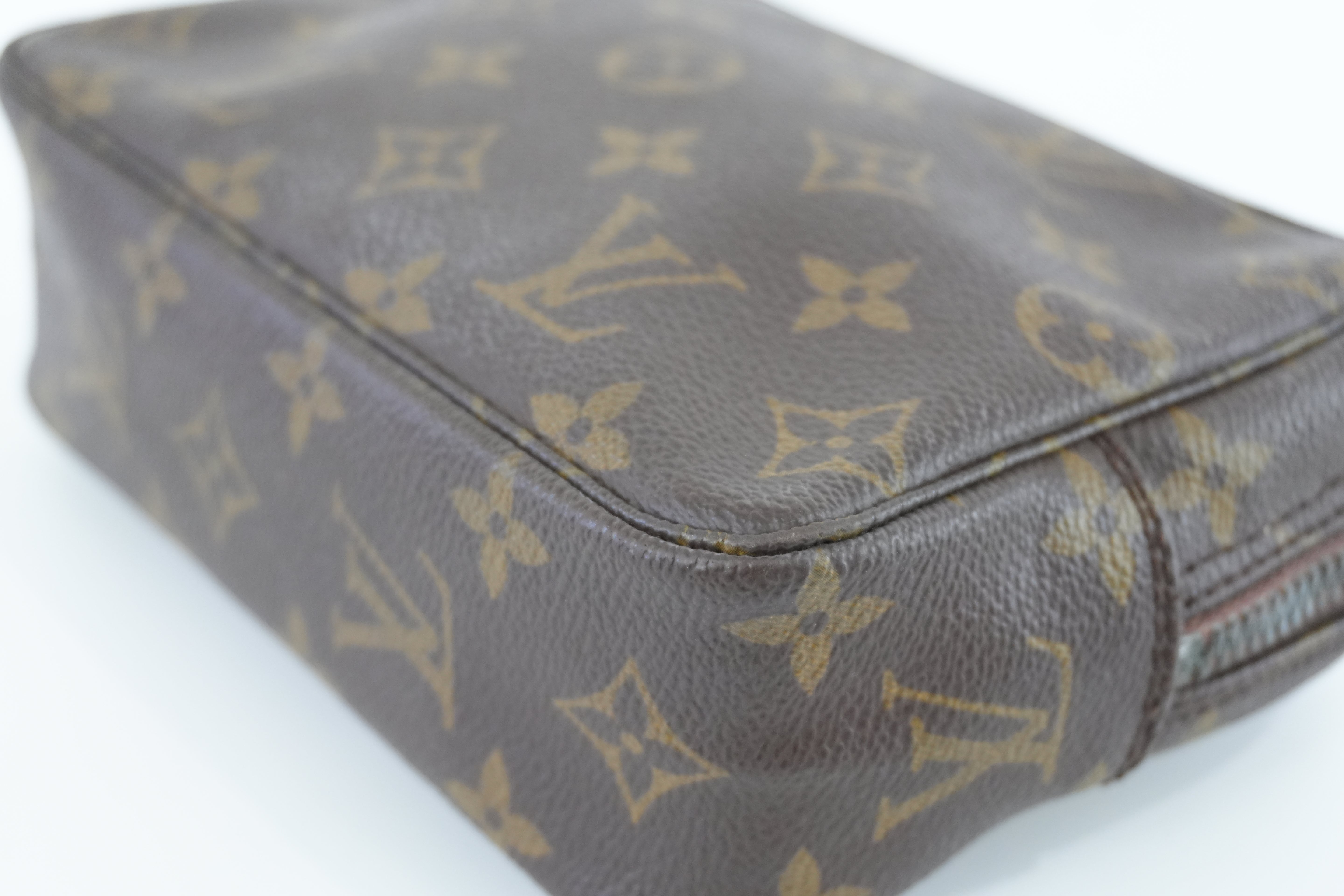 Louis Vuitton Trousse 18 Rare Size Pouch Used