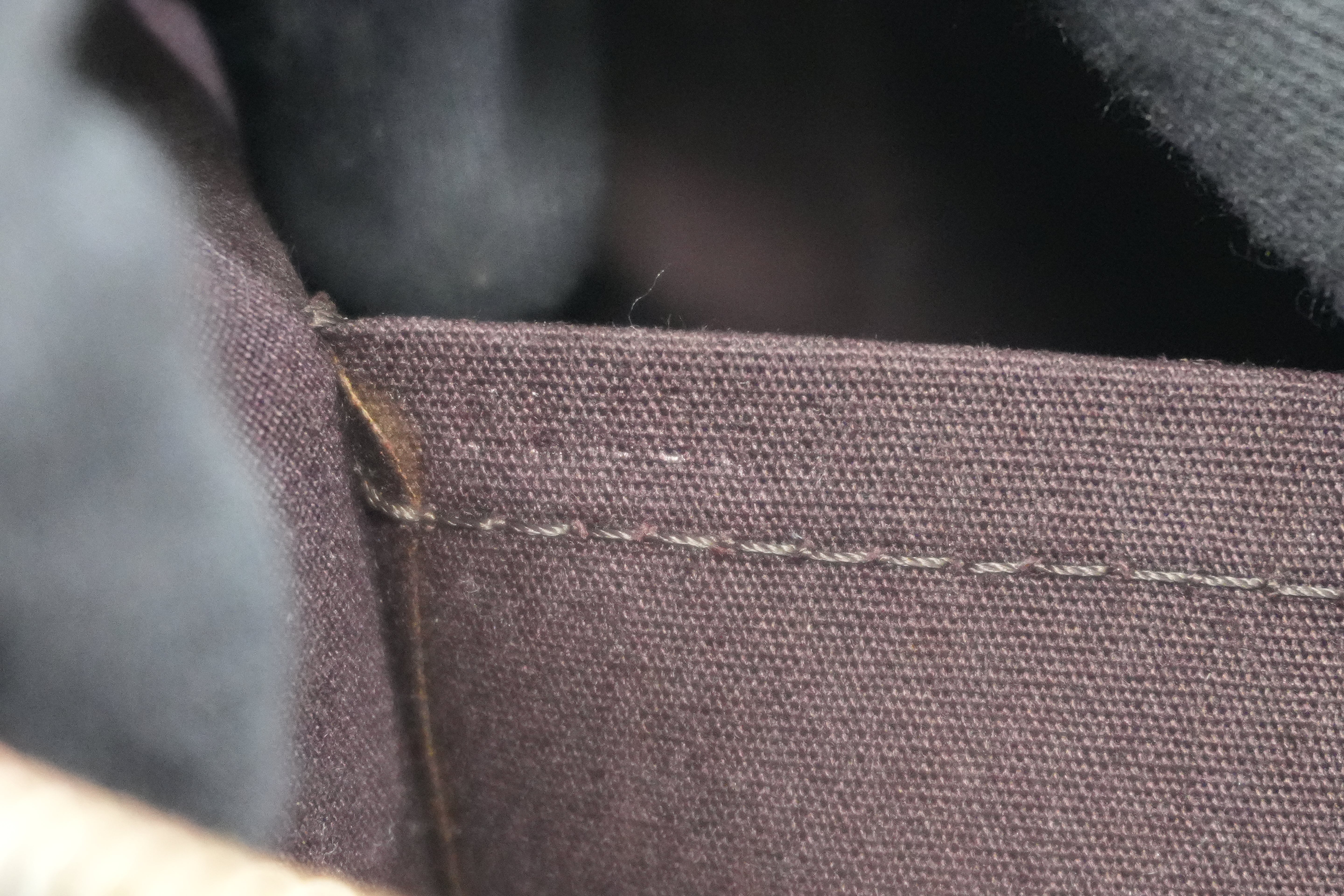 Pre-owned Louis Vuitton Vernis Rosewood Avenue Handbag Amarante