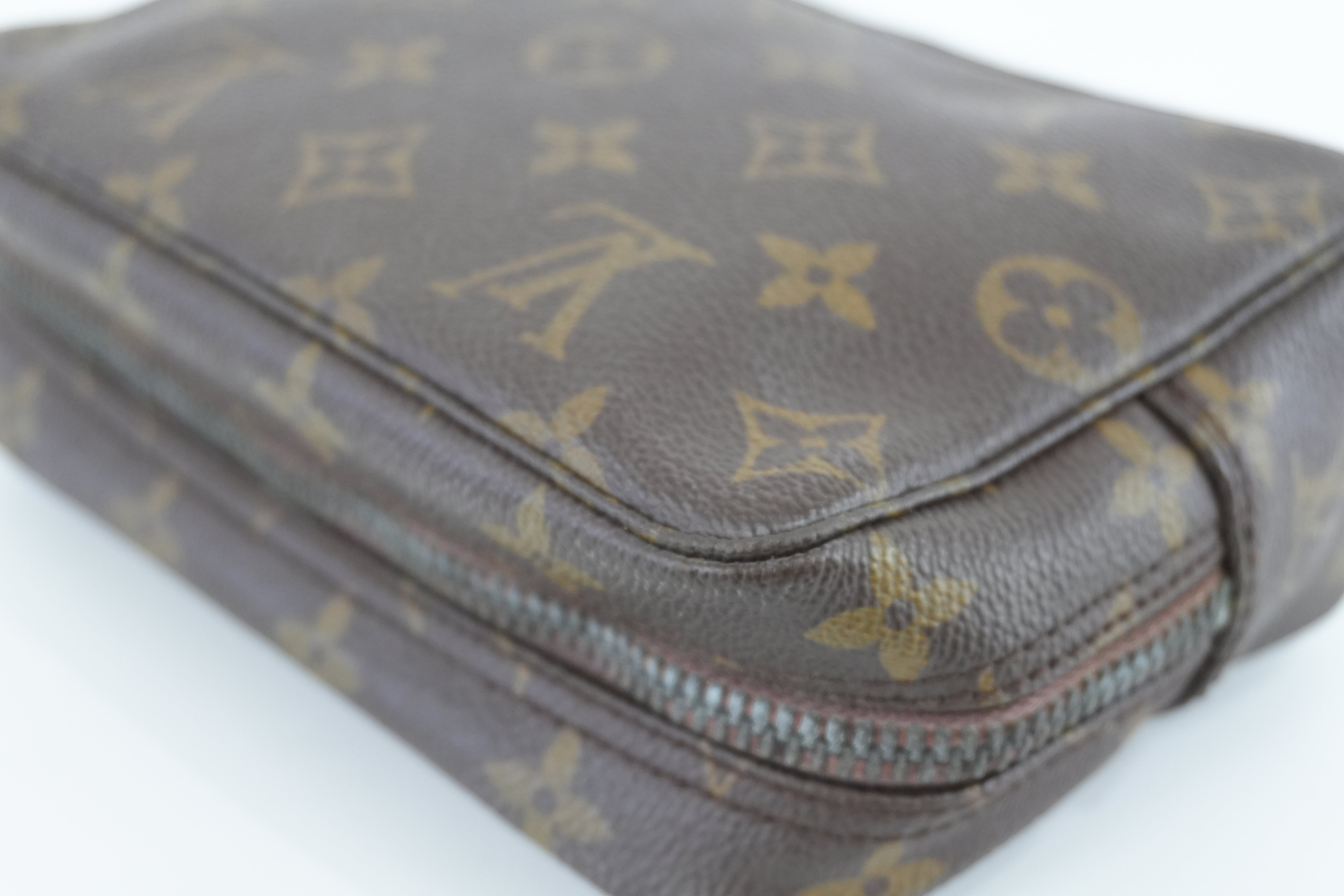 Louis Vuitton Trousse 18 Rare Size Pouch Used