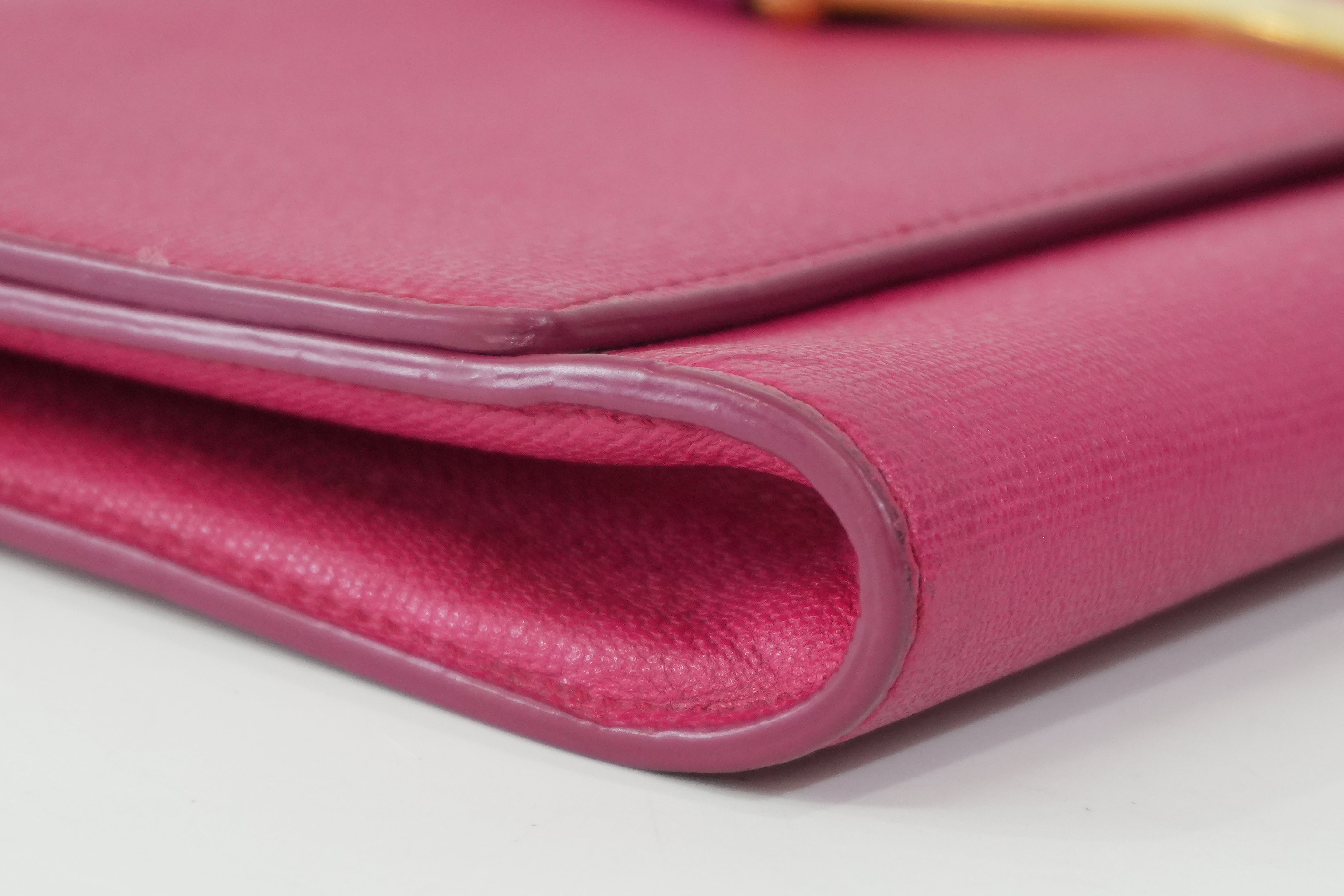 Pre-Owned Yves Saint Laurent Classic Chyc Y-Ligne Clutch Pink