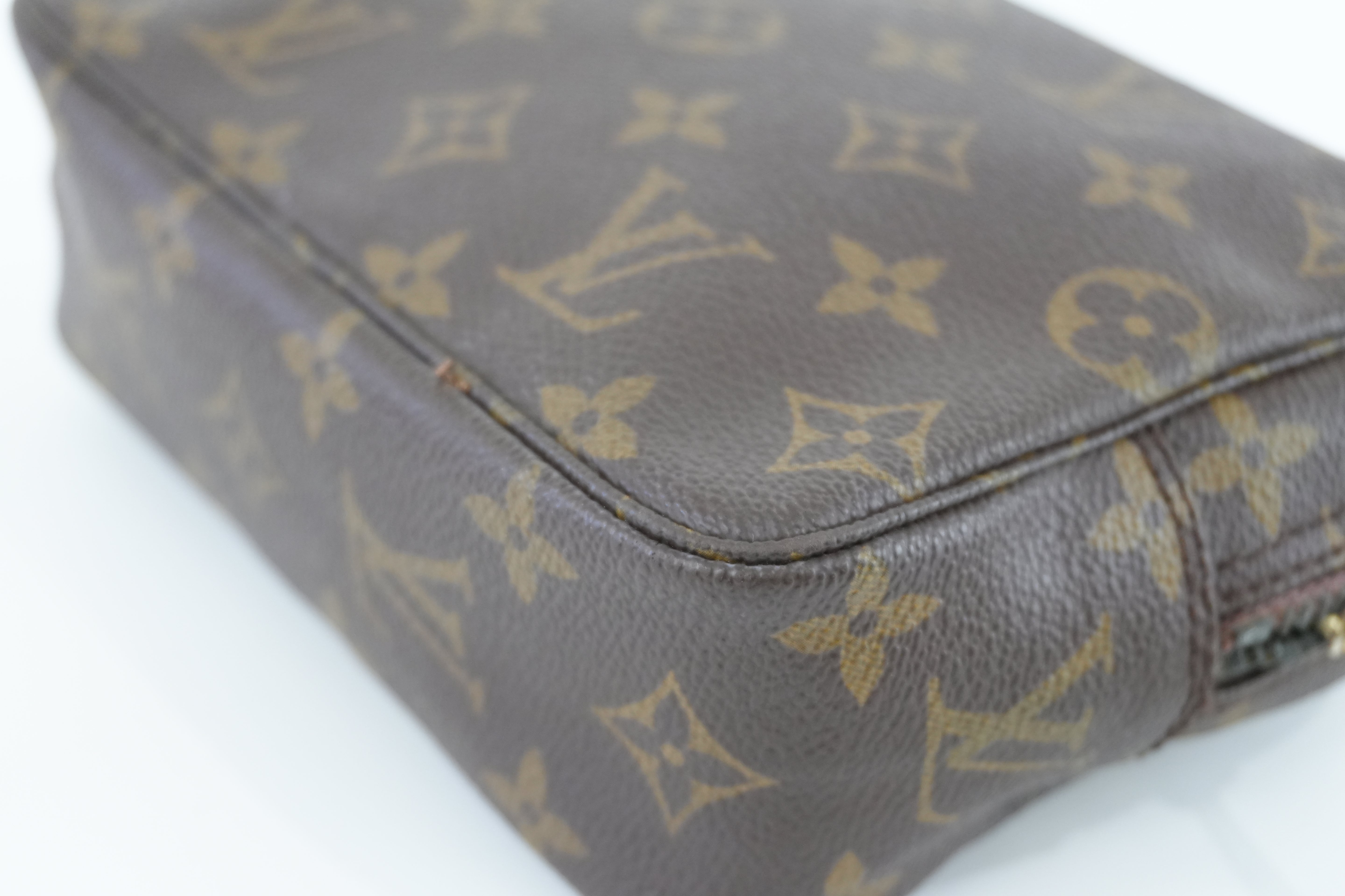 Louis Vuitton Trousse 18 Rare Size Pouch Used